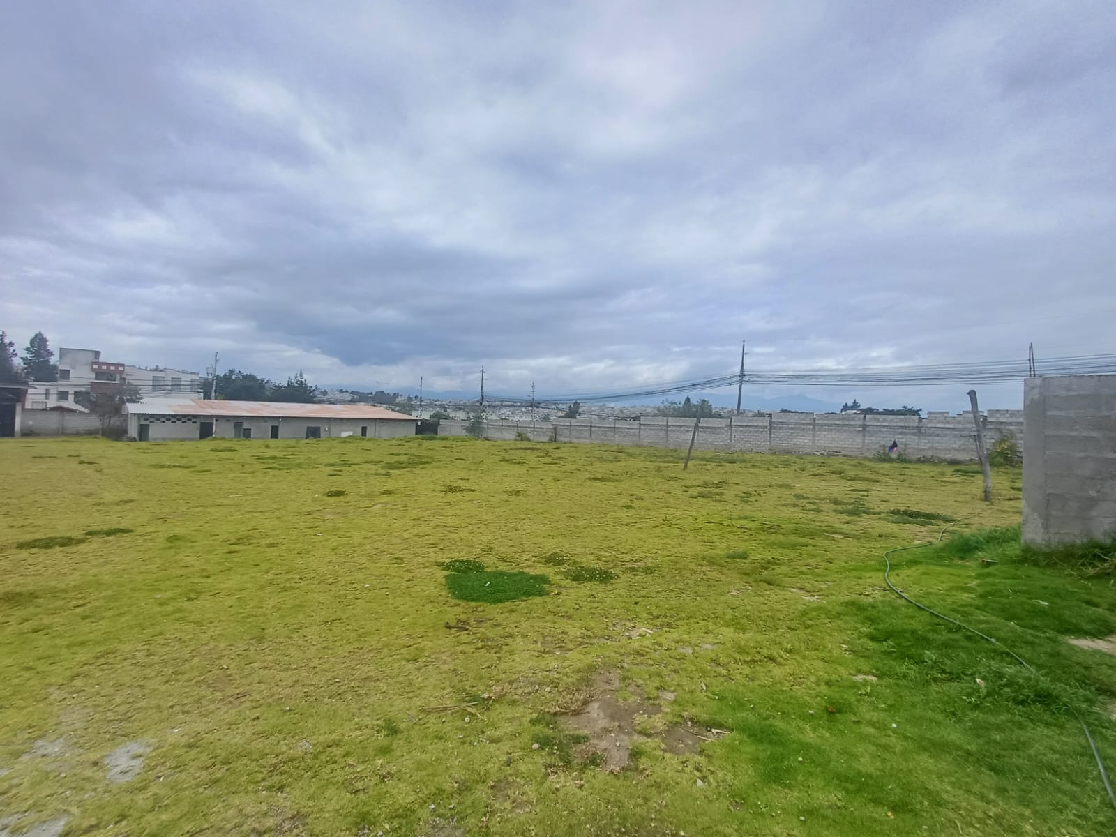 Espacioso Terreno de 4000 m2 en Alquiler, en Calderón