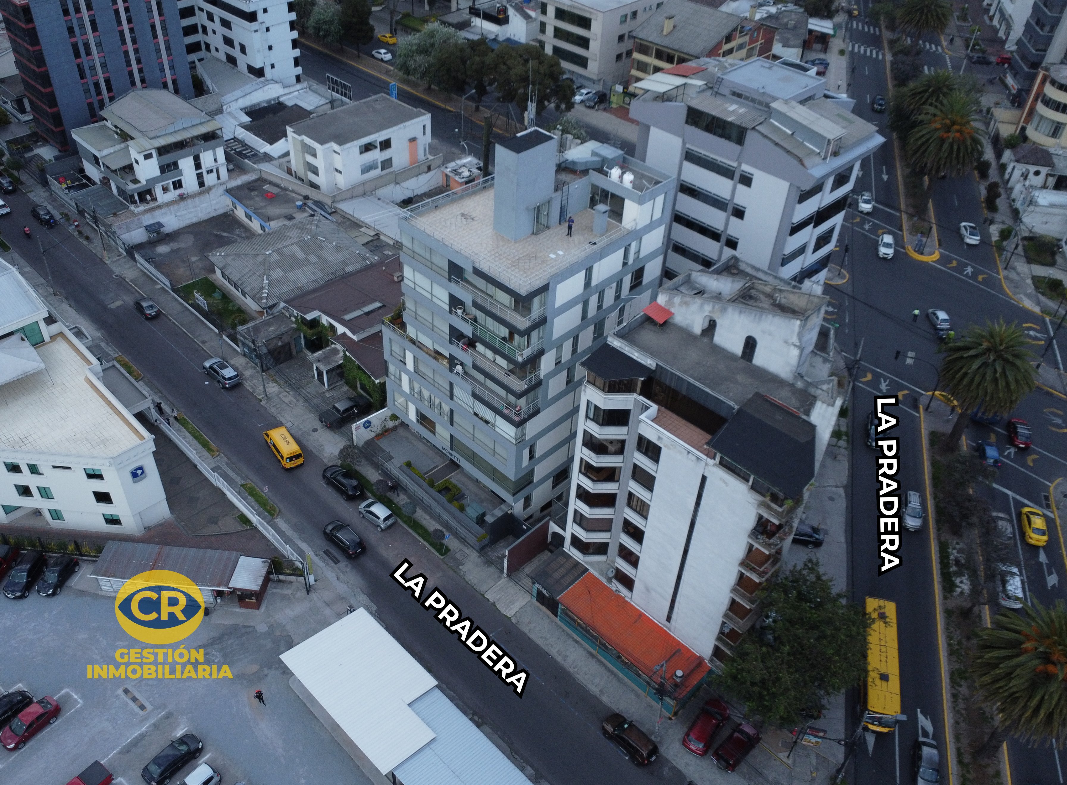 ¡De Oportunidad! Moderna Suite en La Pradera, de 81,34 m2 con Parqueadero y Bodega.