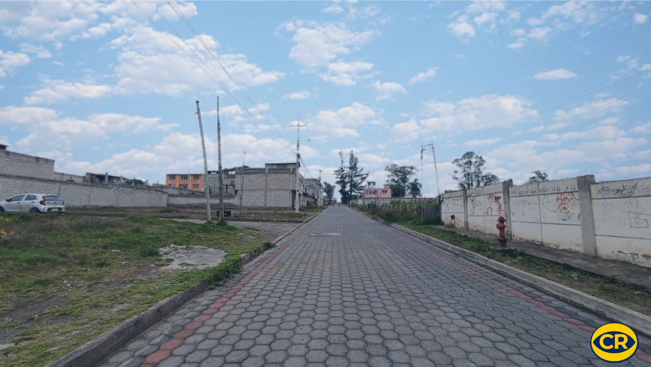 Terreno Plano de 3850 m2 en Bellavista de Calderón, De Oportunidad