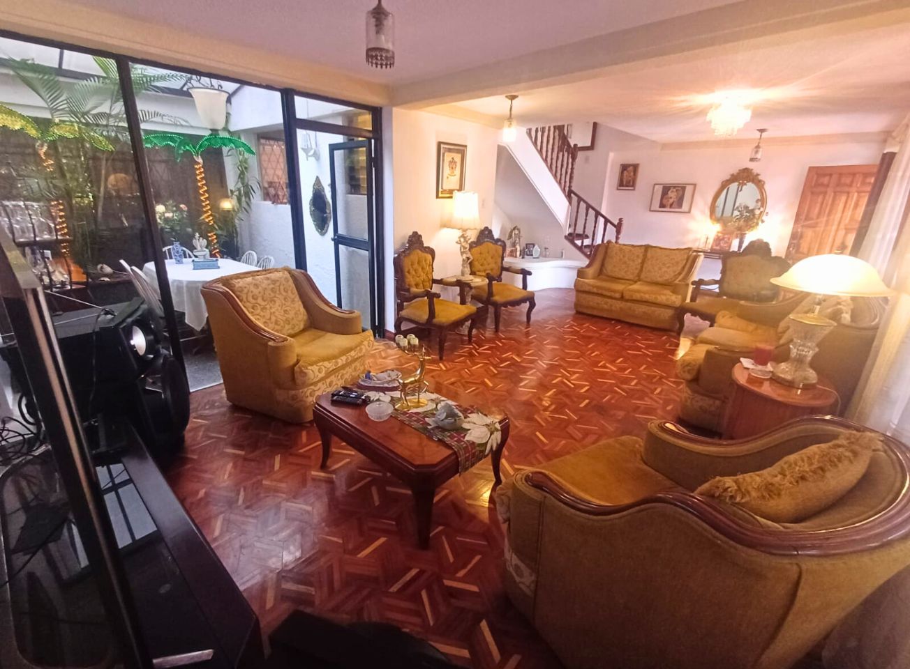 Casa Independiente 3 dormitorios de 187 m2, en Quito Norte, De Oportunidad