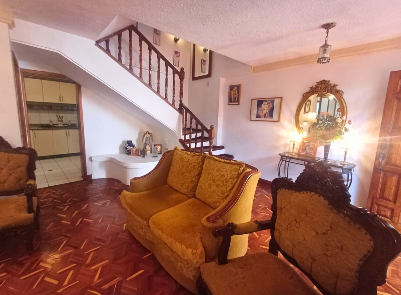Casa Independiente 3 dormitorios de 187 m2, en Quito Norte, De Oportunidad