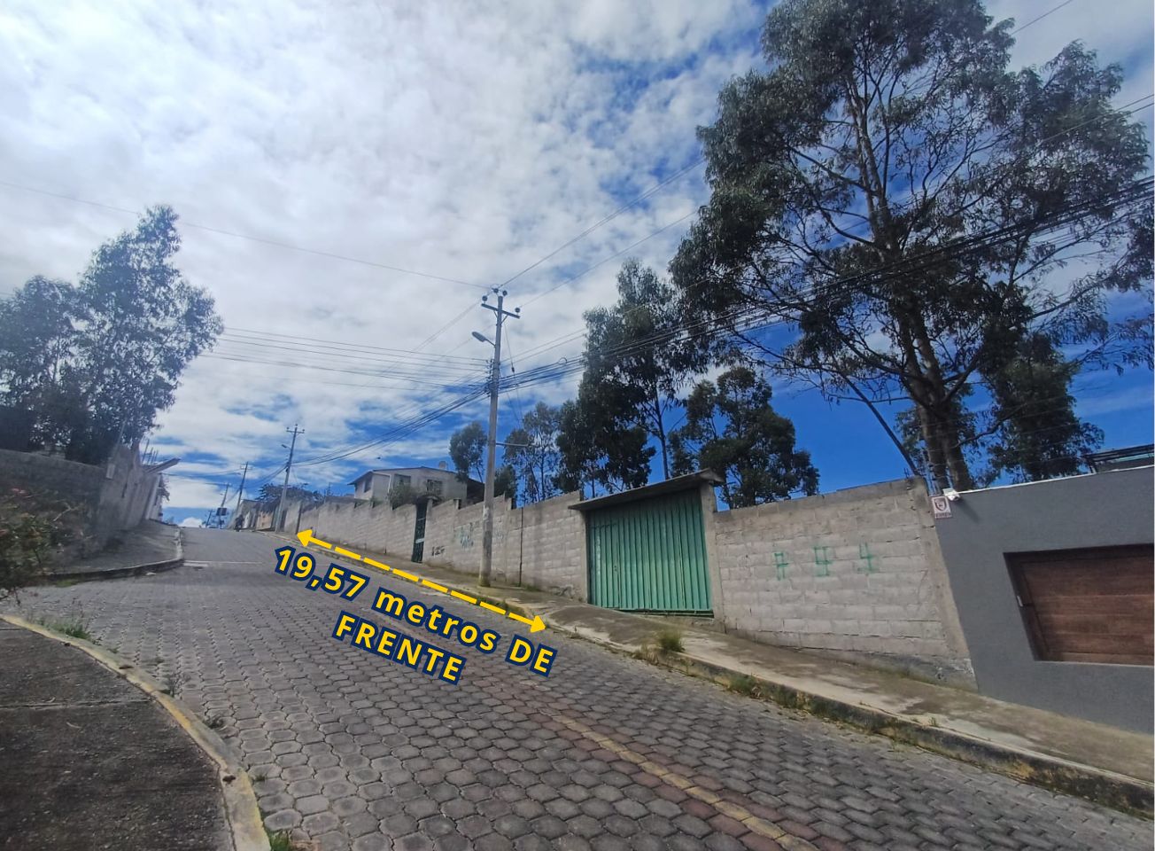 Terreno de 614 m2, en Calderón, Sector Colegio Municipal del Milenio