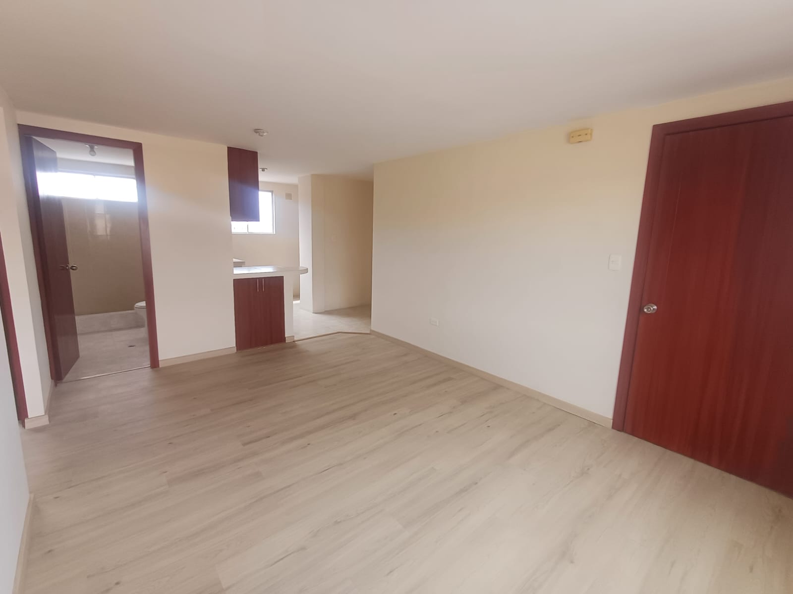 Luminoso Departamento 2 Dormitorios En Venta en Marianitas Calderón