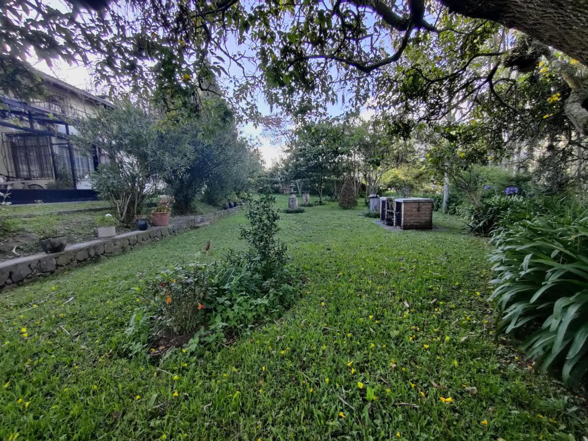 🏡 Terreno de 11.000 m² en Zona Residencial del Norte de Quito con Gran Potencial Inmobiliario