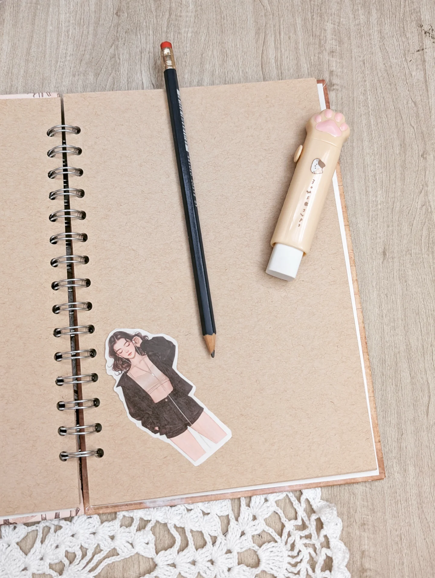 Sketchbook Artesanal con hojas Strathmore Toned Tan