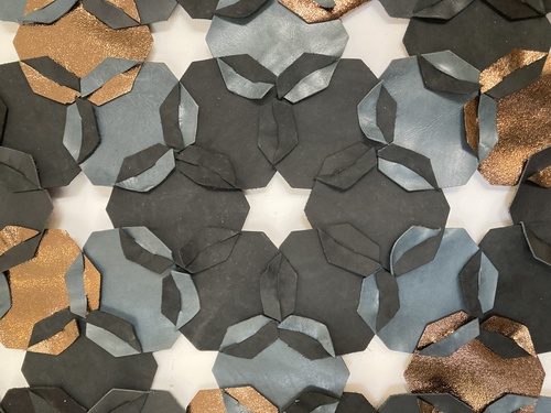 axis 02  (80 x 114 cm)