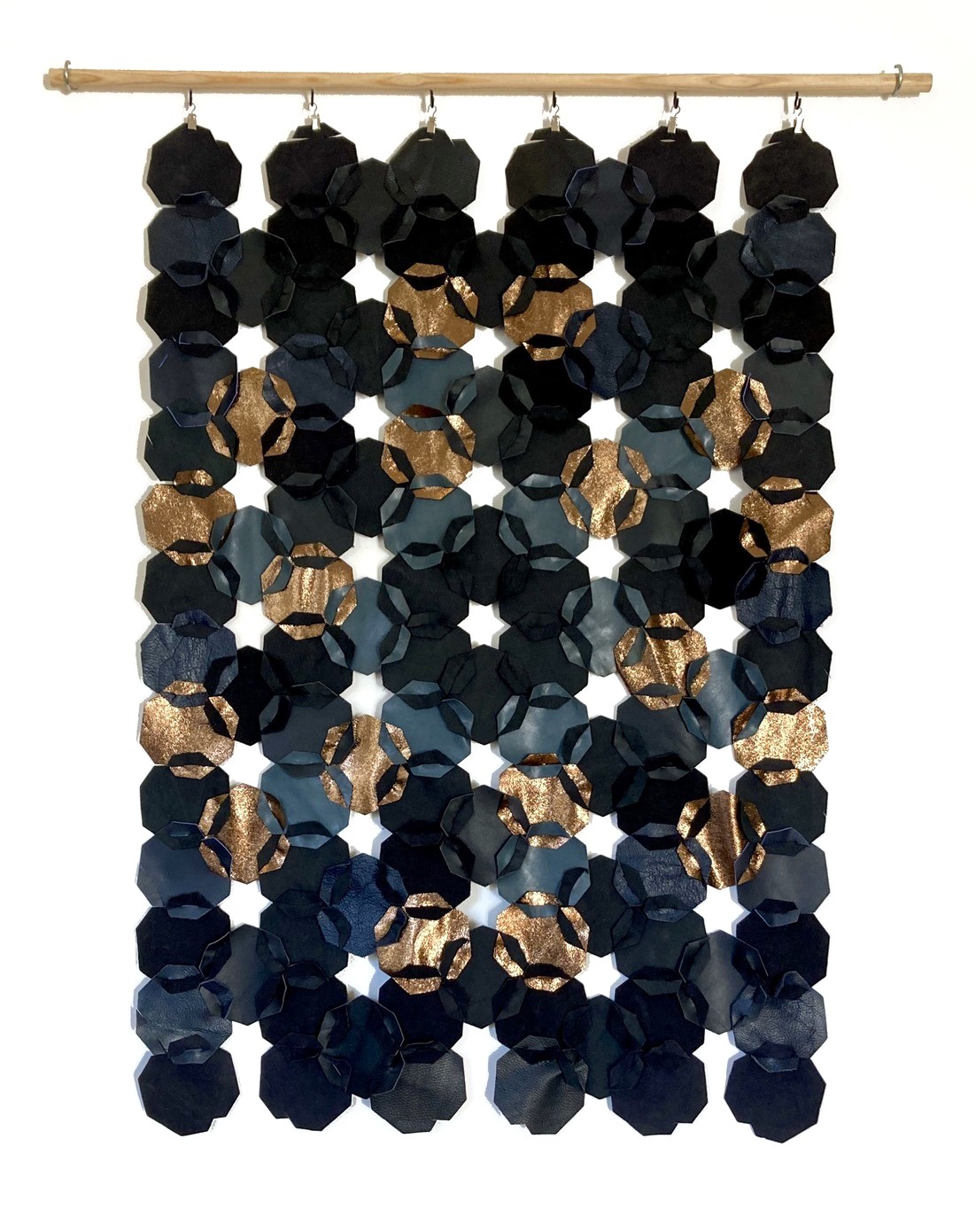 axis 02  (80 x 114 cm)