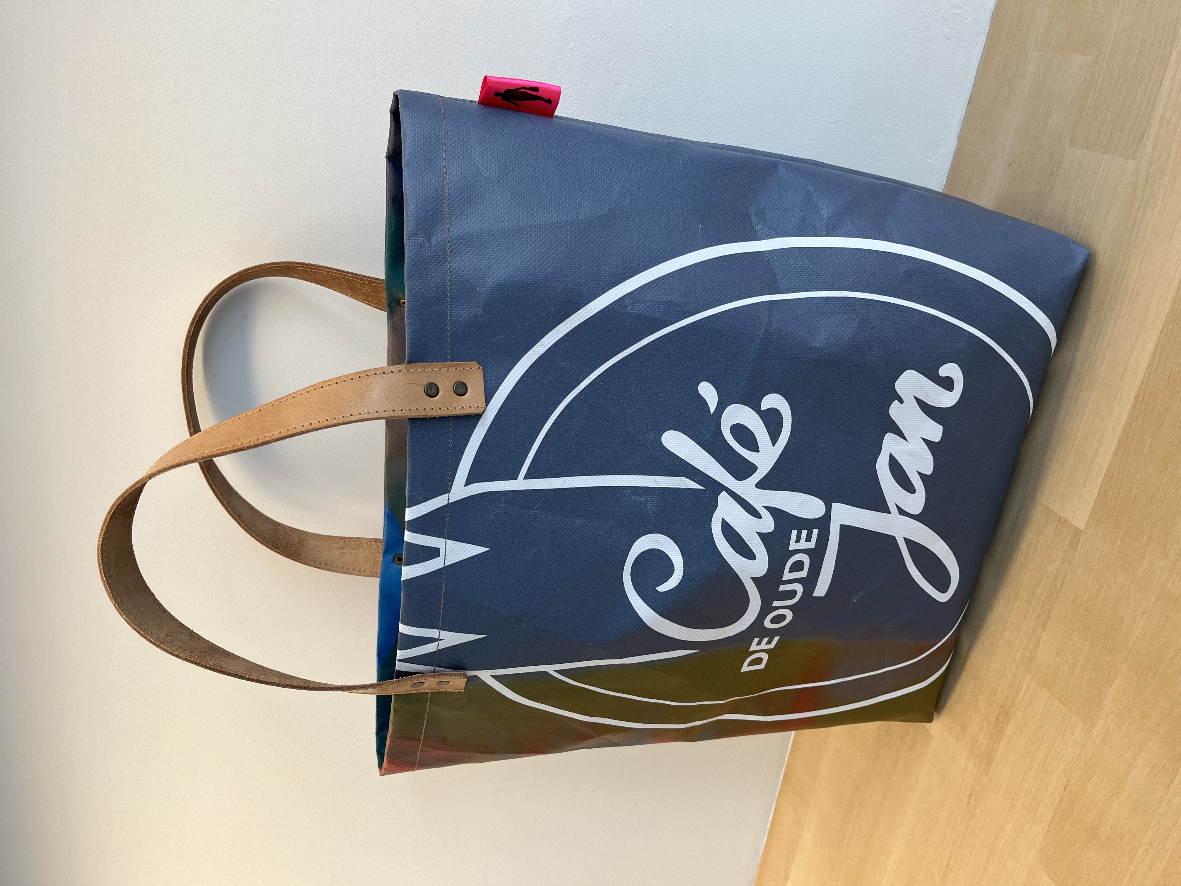 Shopper | Blues Festival Delft