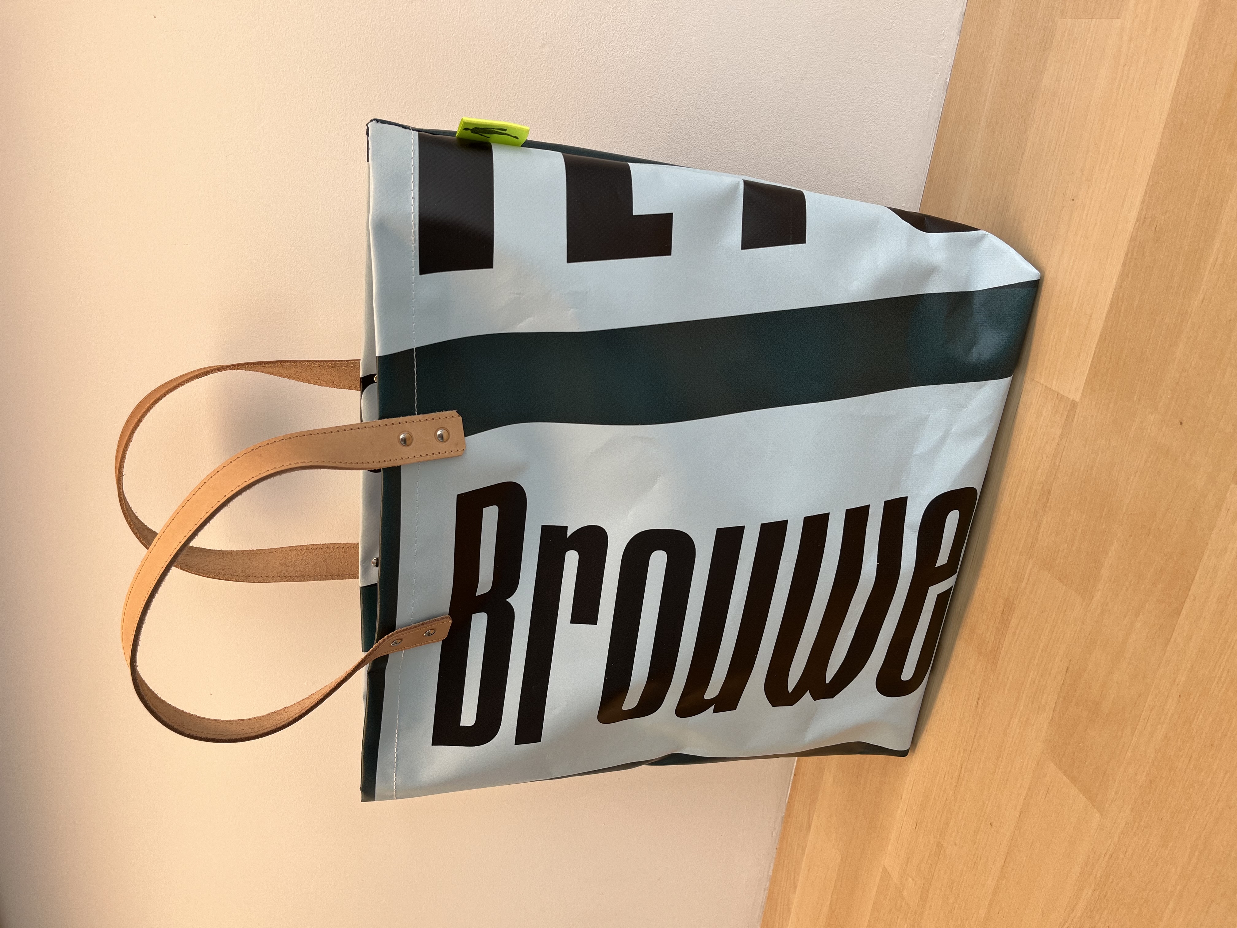Shopper | Benefietconcert Student Doet