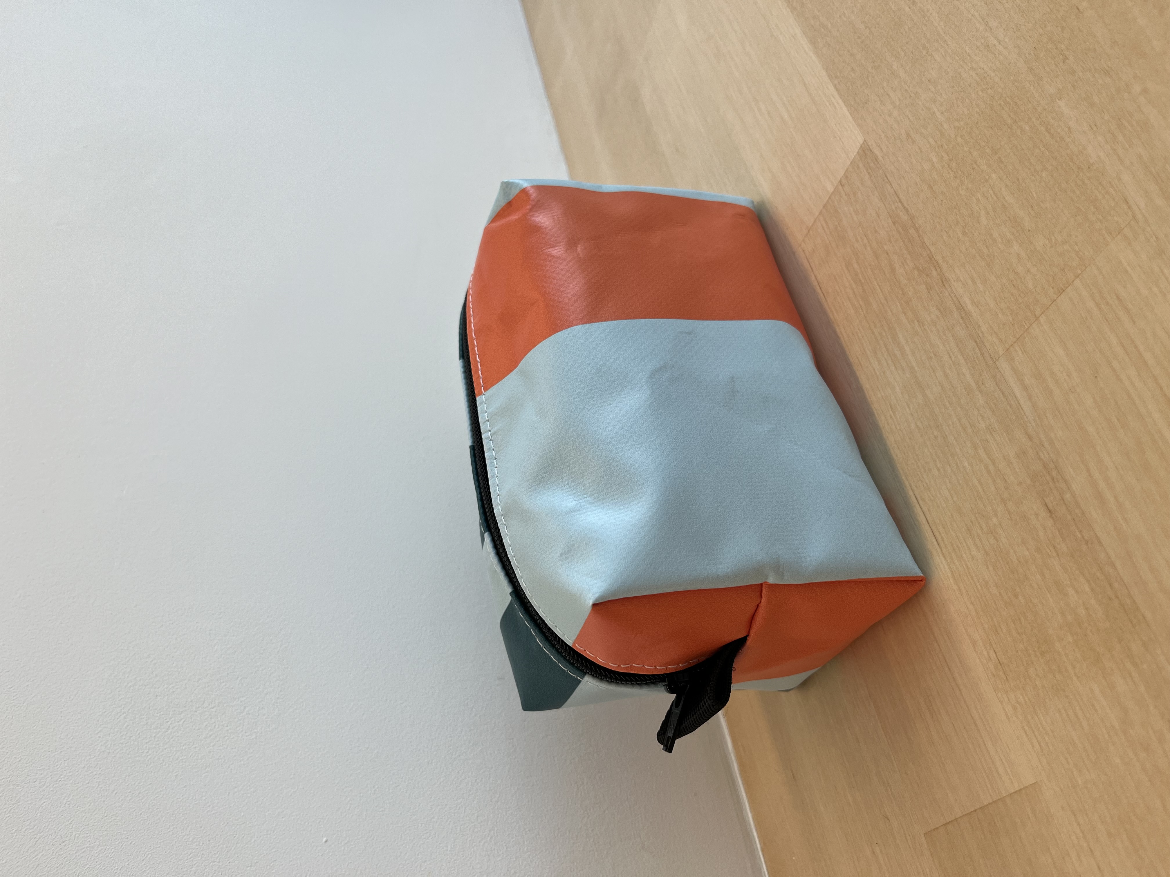 Toilettas | Benefietconcert Student Doet