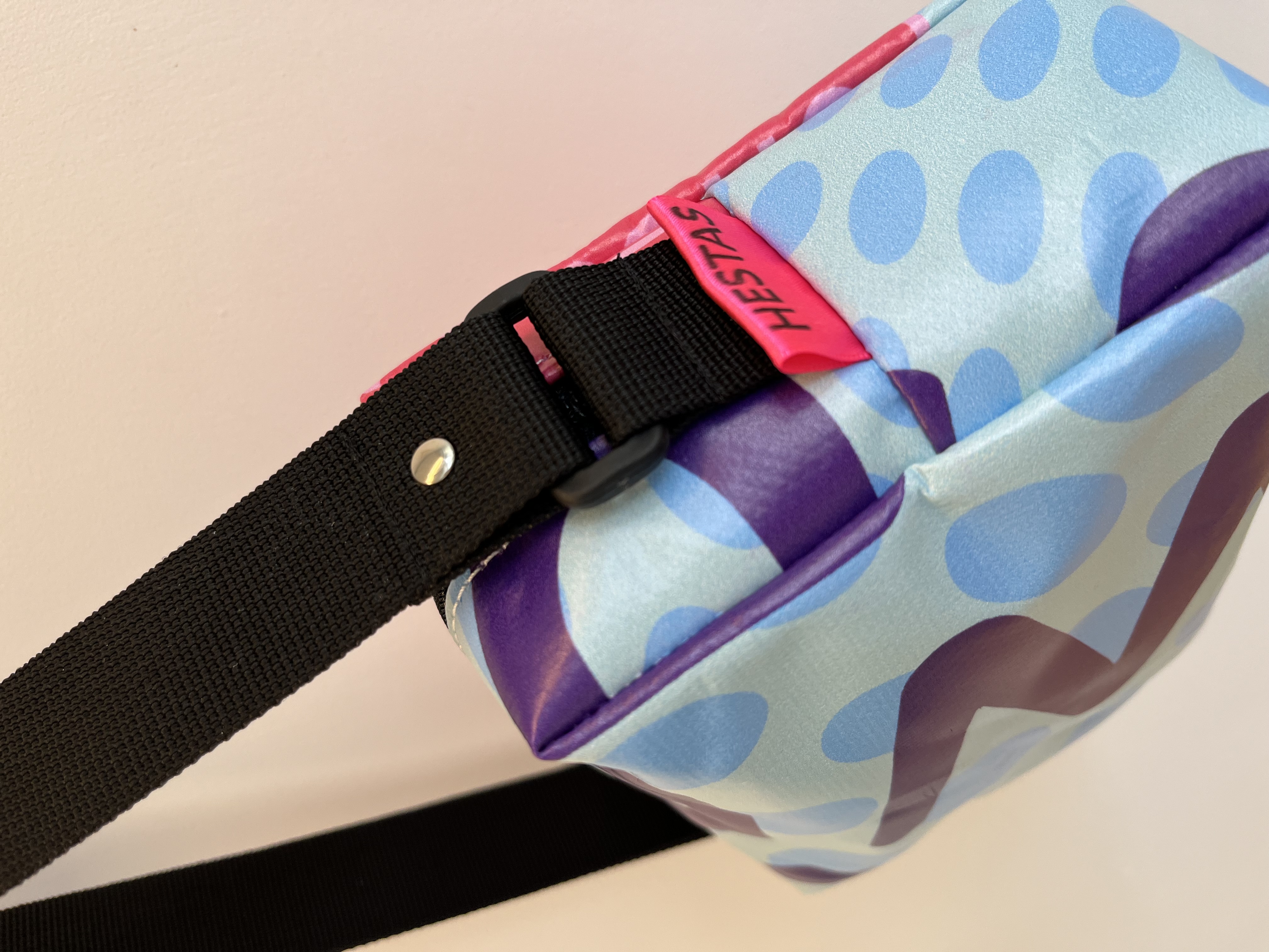 Schoudertas | lichtblauw en roze