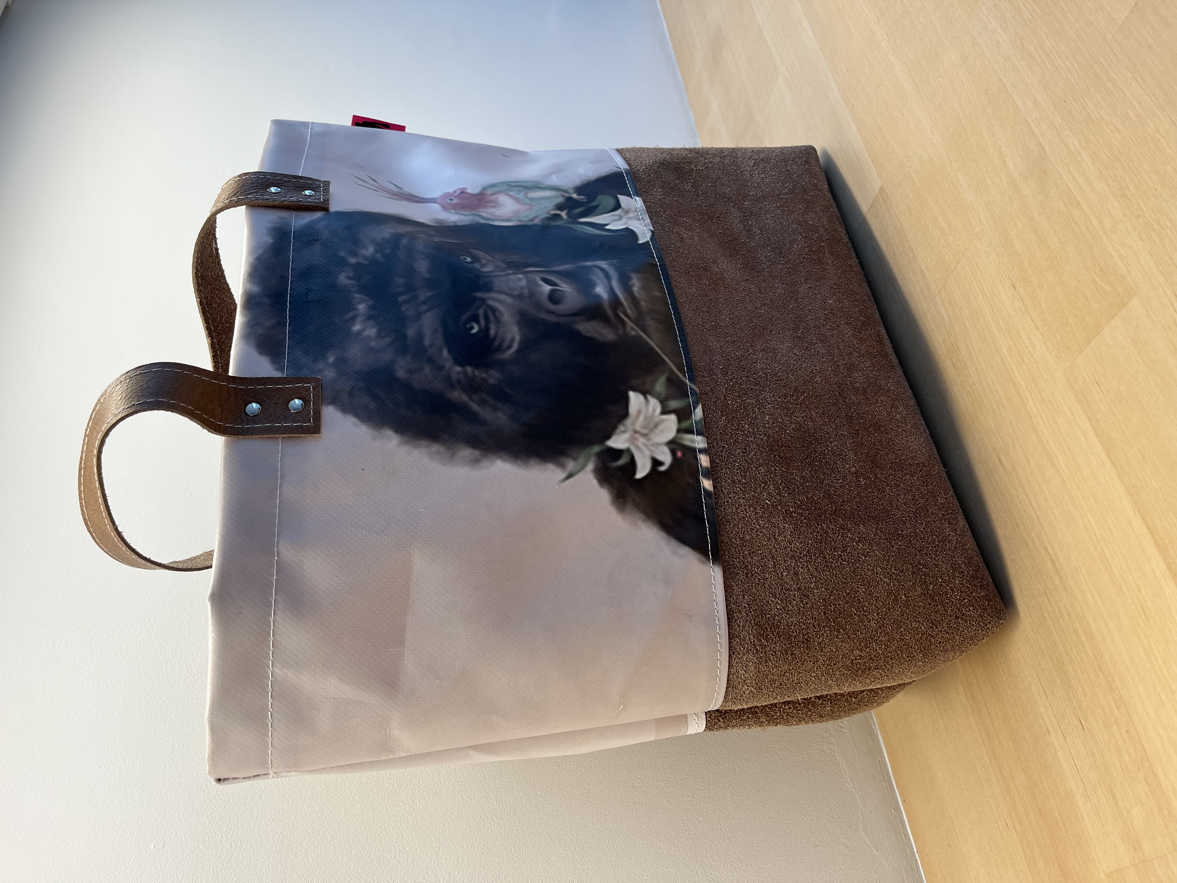 Shopper | HANNO Groots cafe Delft