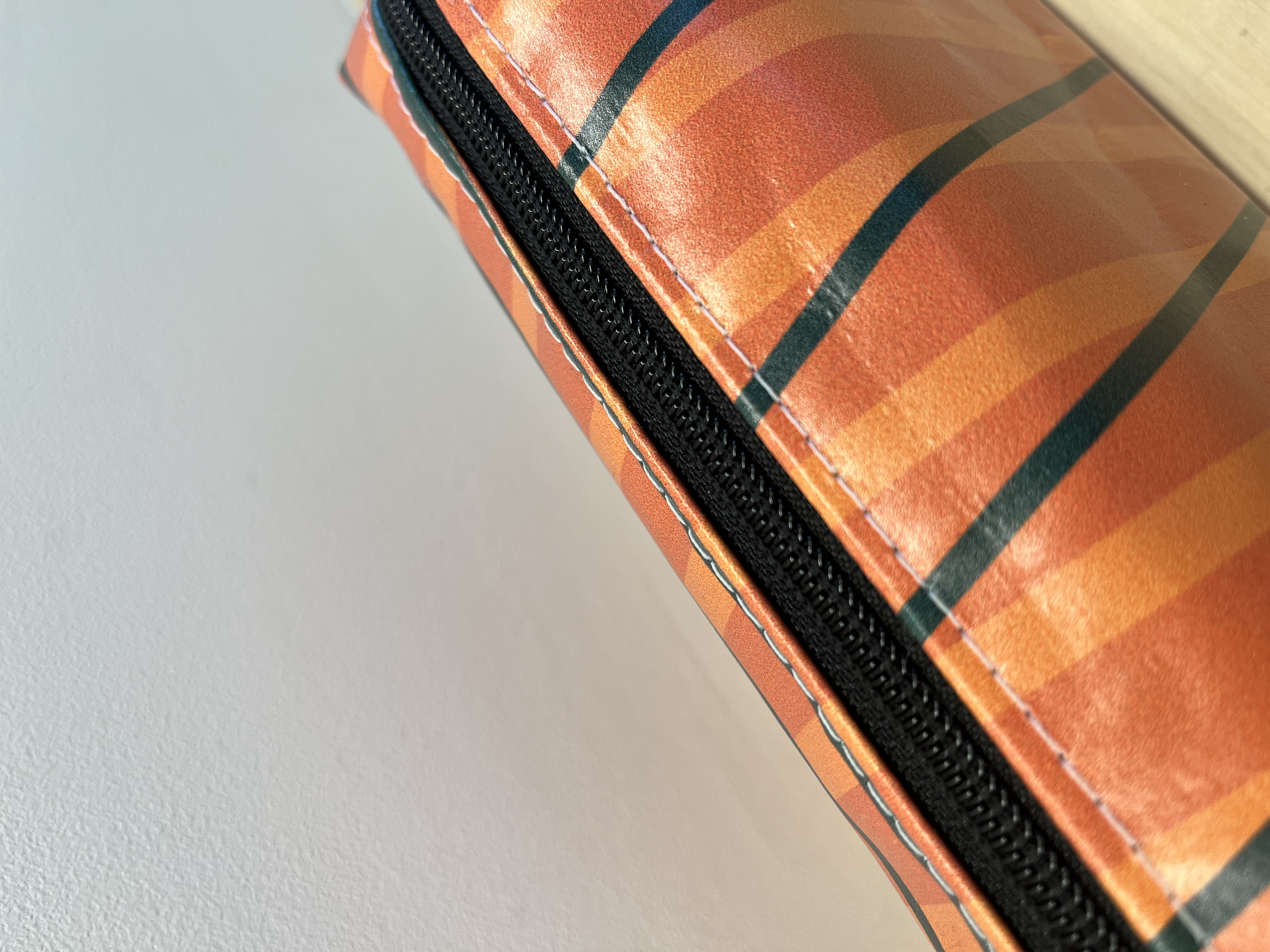 Etui | Jägermeister stripes I