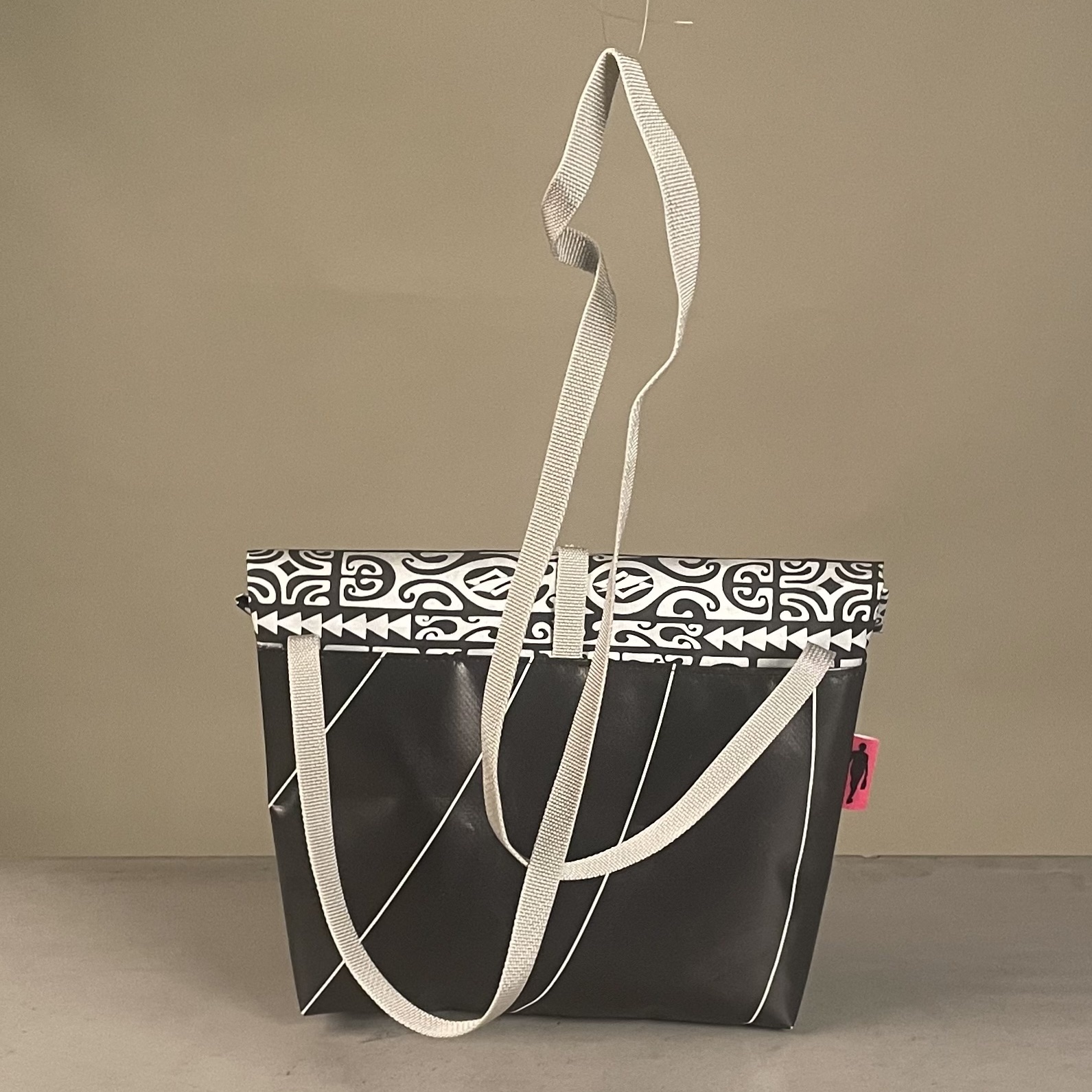 Schoudertas | Zwart met print