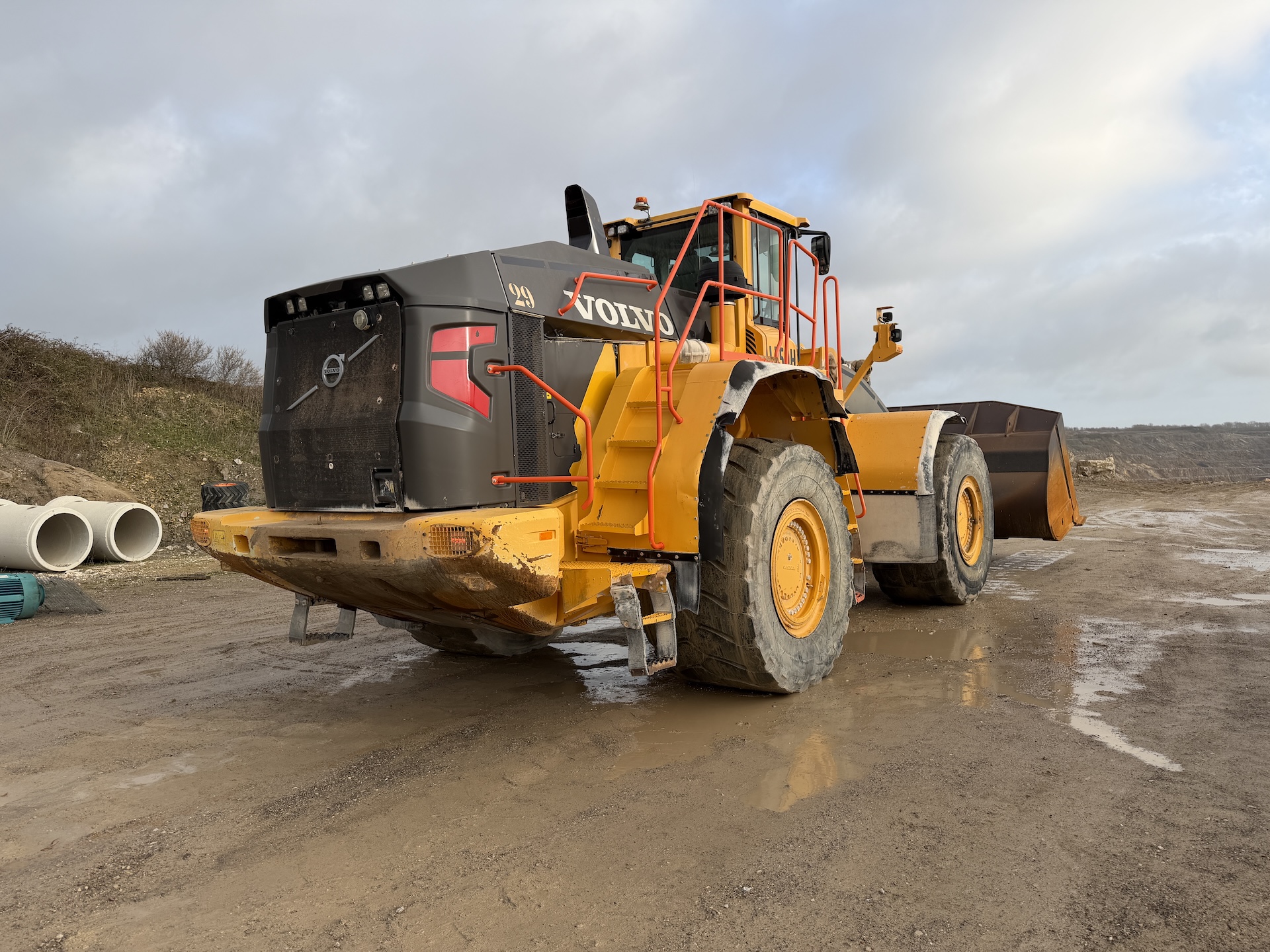 2018 VOLVO L350H