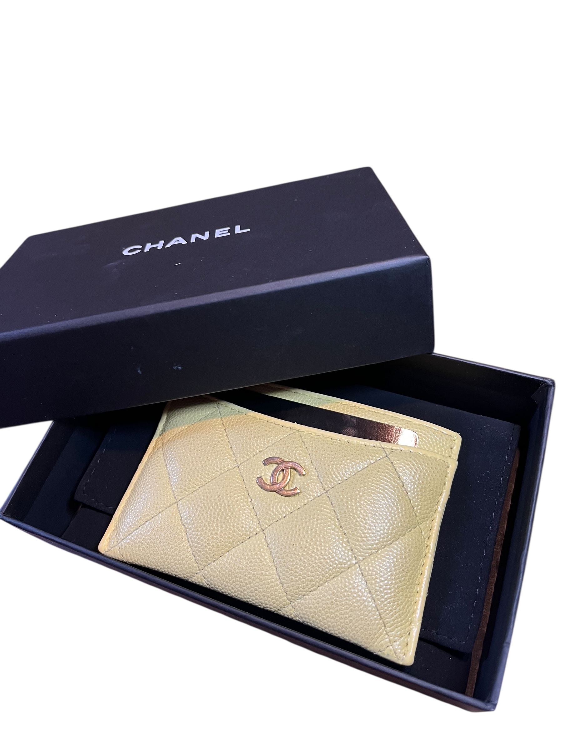 Porte-cartes Chanel jaune beurre  