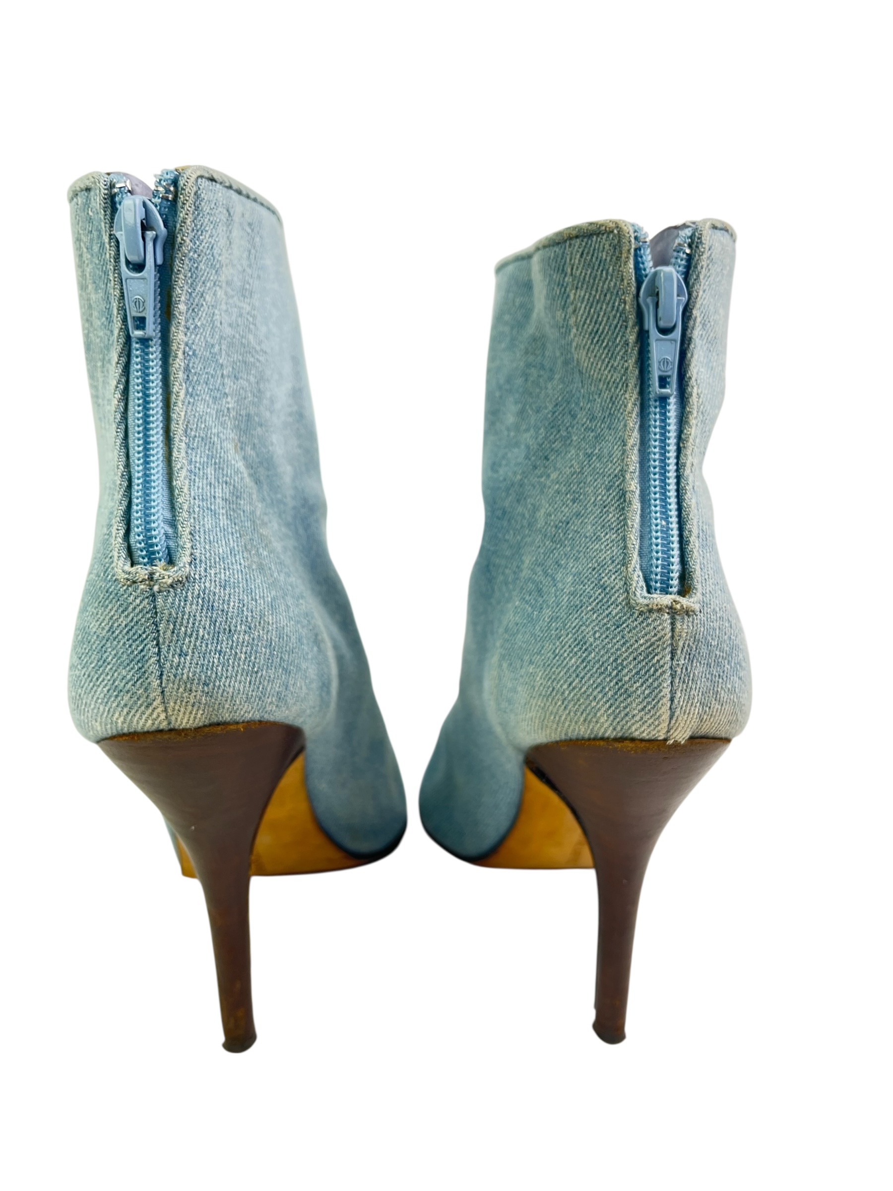 Manolo Blahnik Jeans 