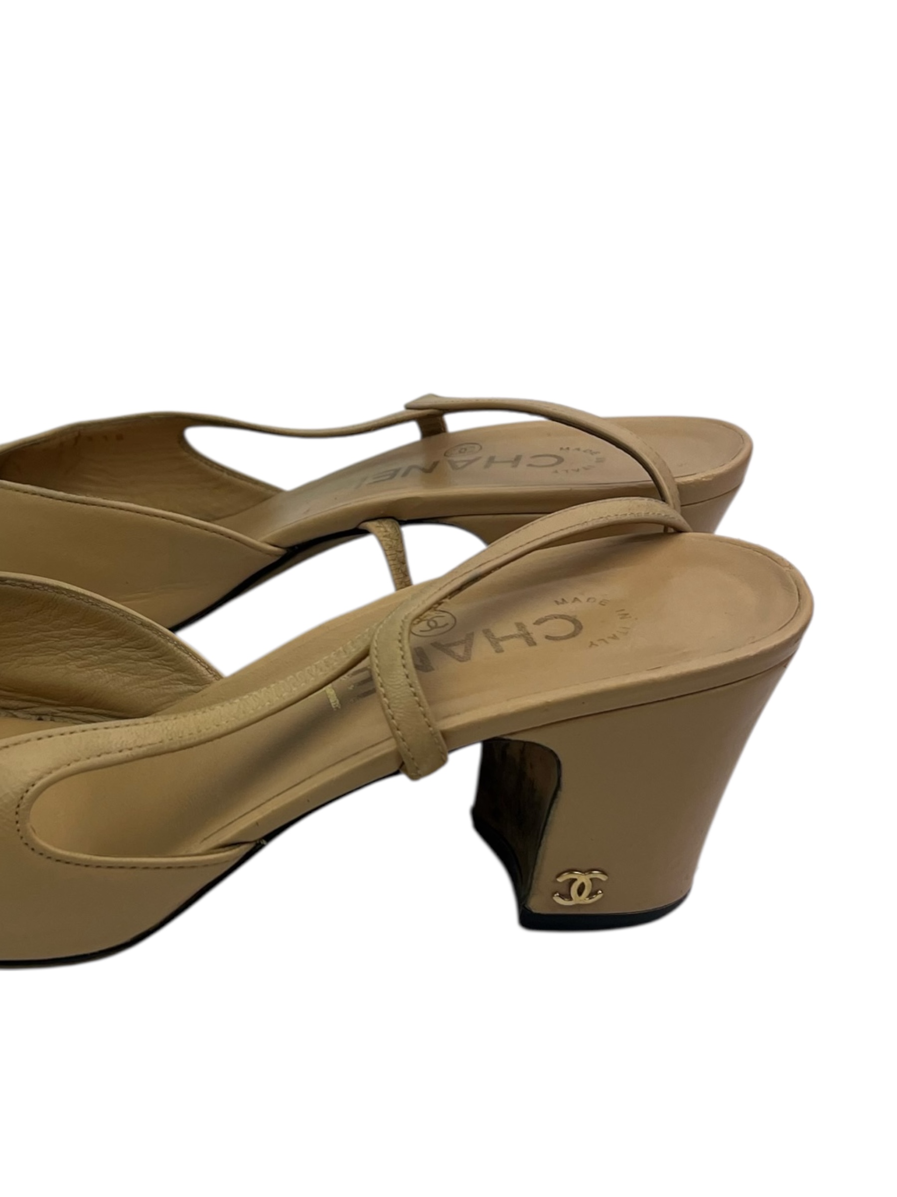 Chanel Slingback classique crème 