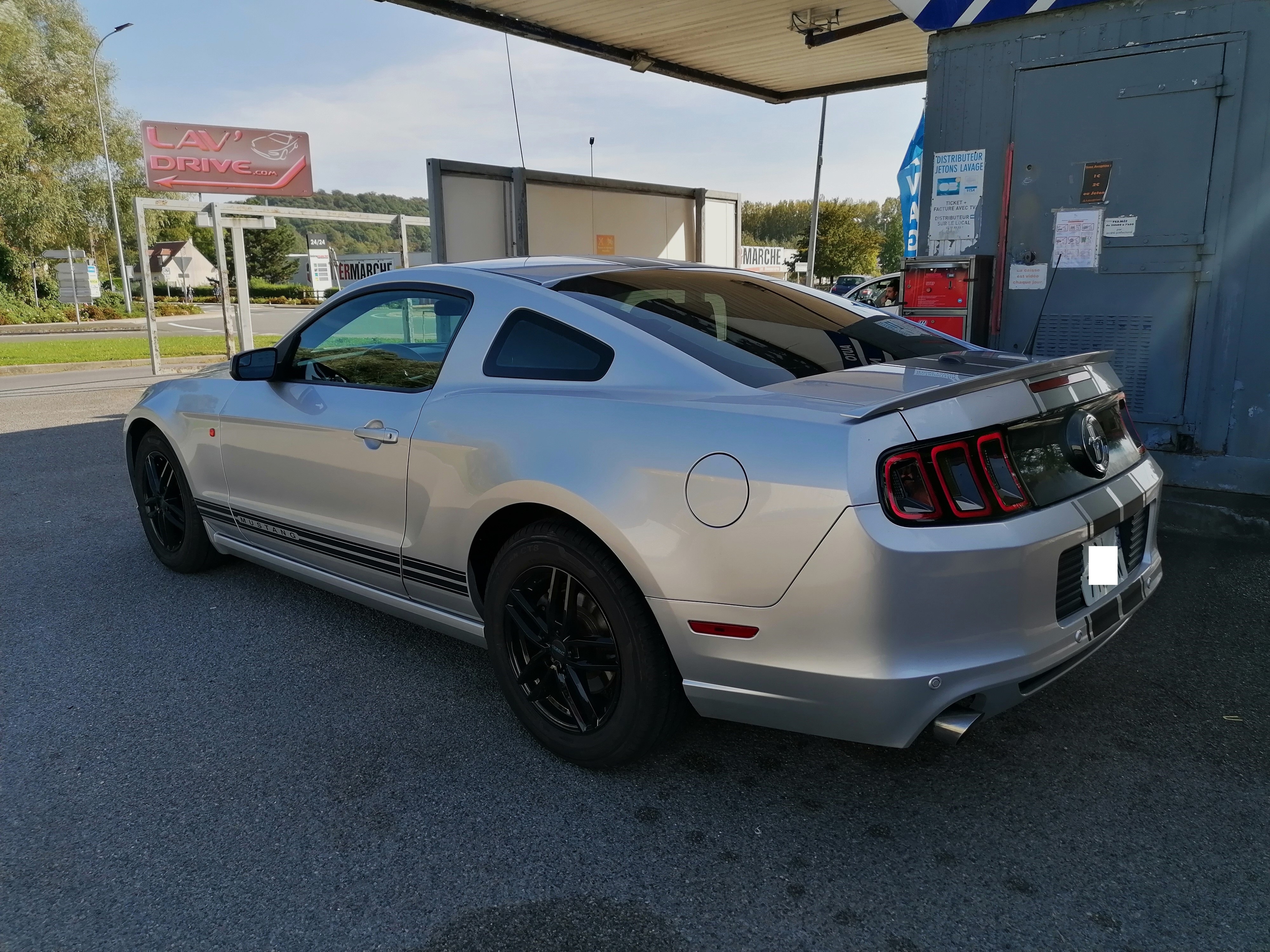 MUSTANG V