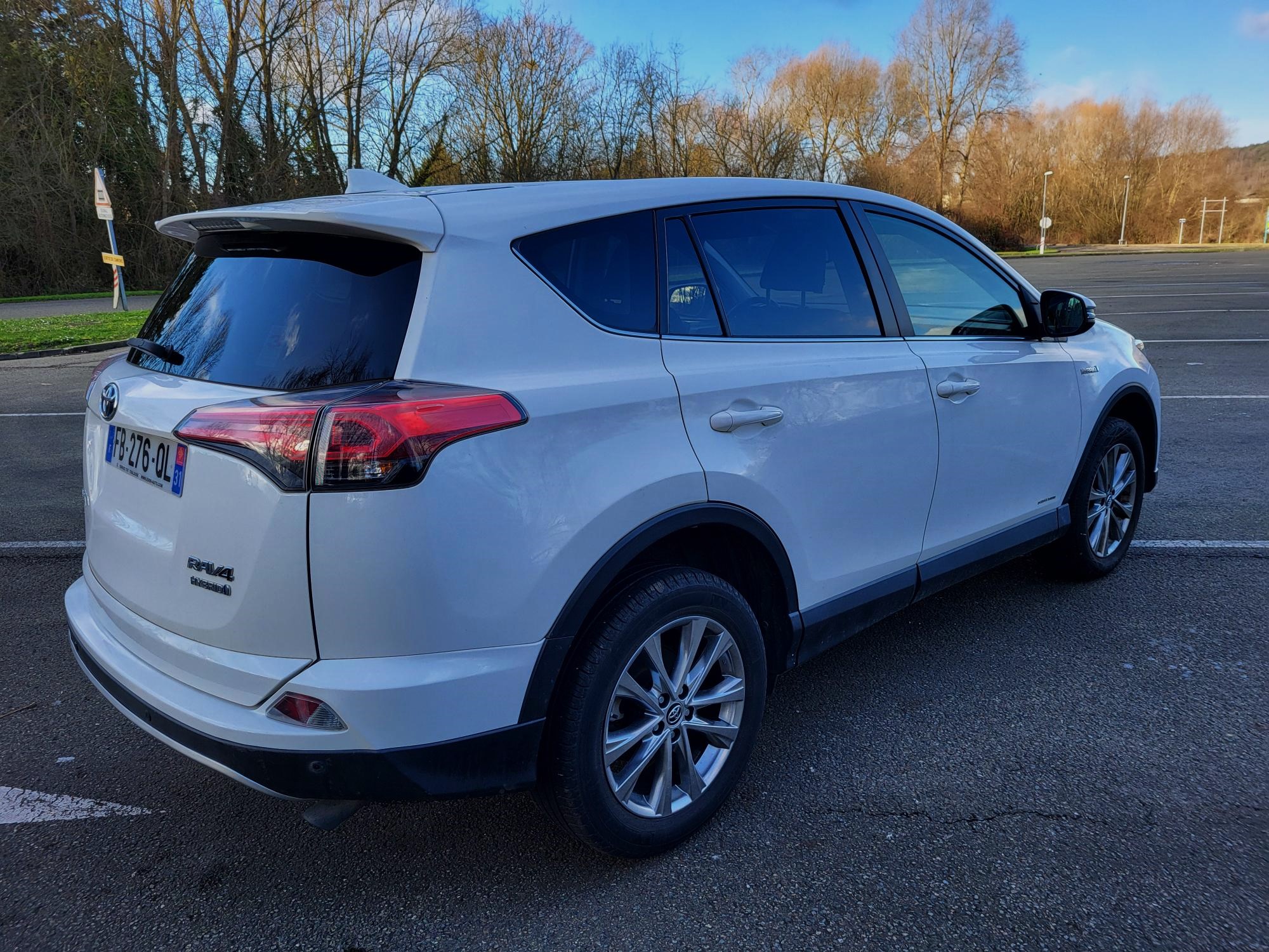 TOYOTA RAV4 2.5 hybride 197CH 2WD