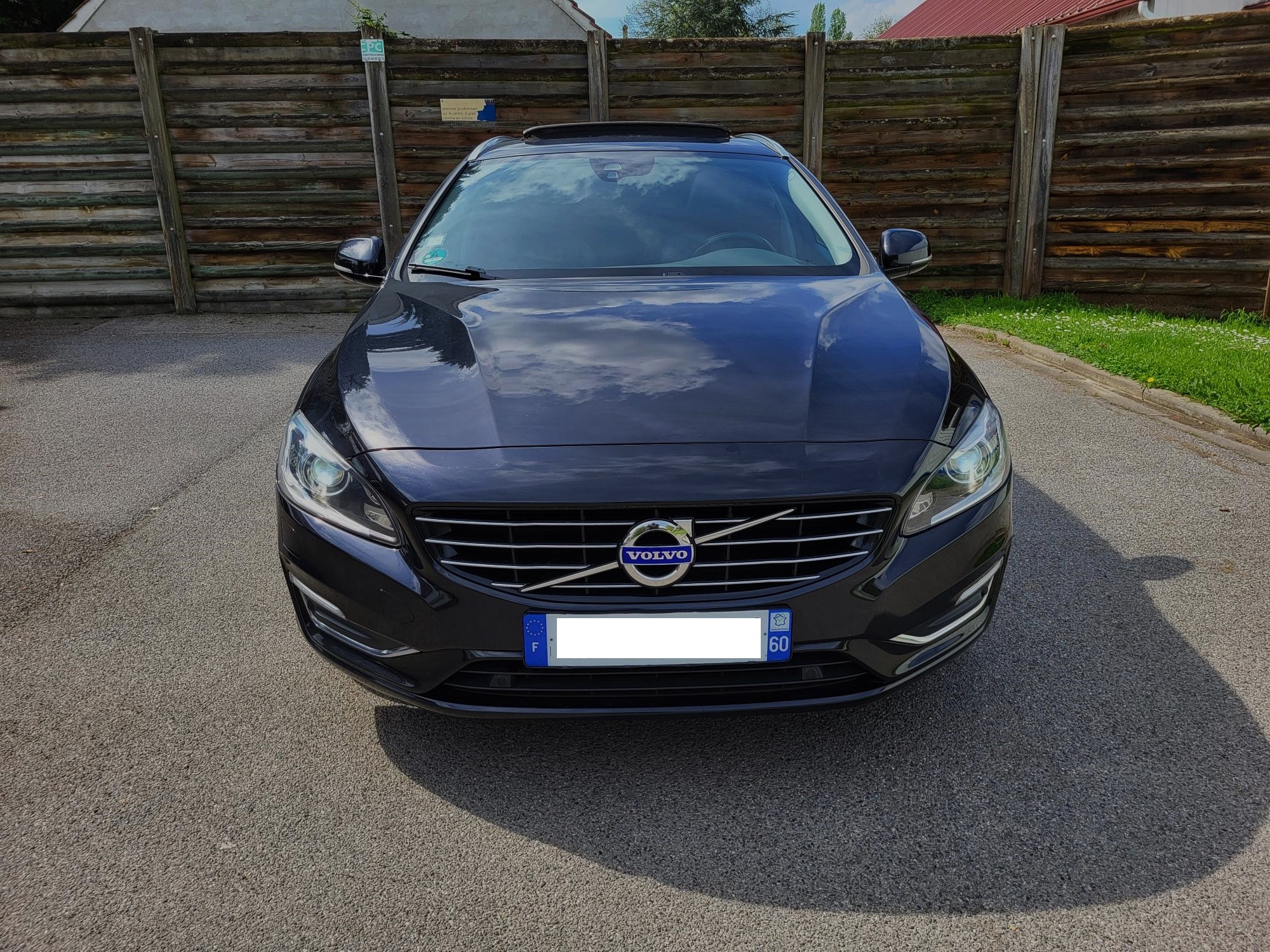 VOLVO V60 Hybride rechargeable  D6