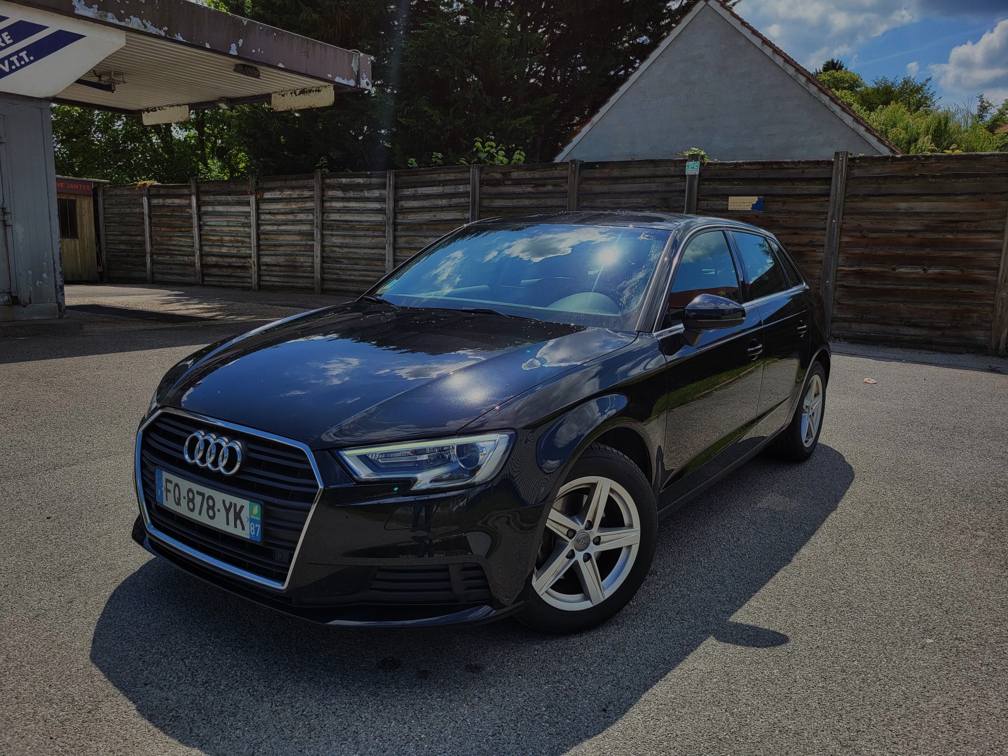 Audi A3 30 TDI  Business Line