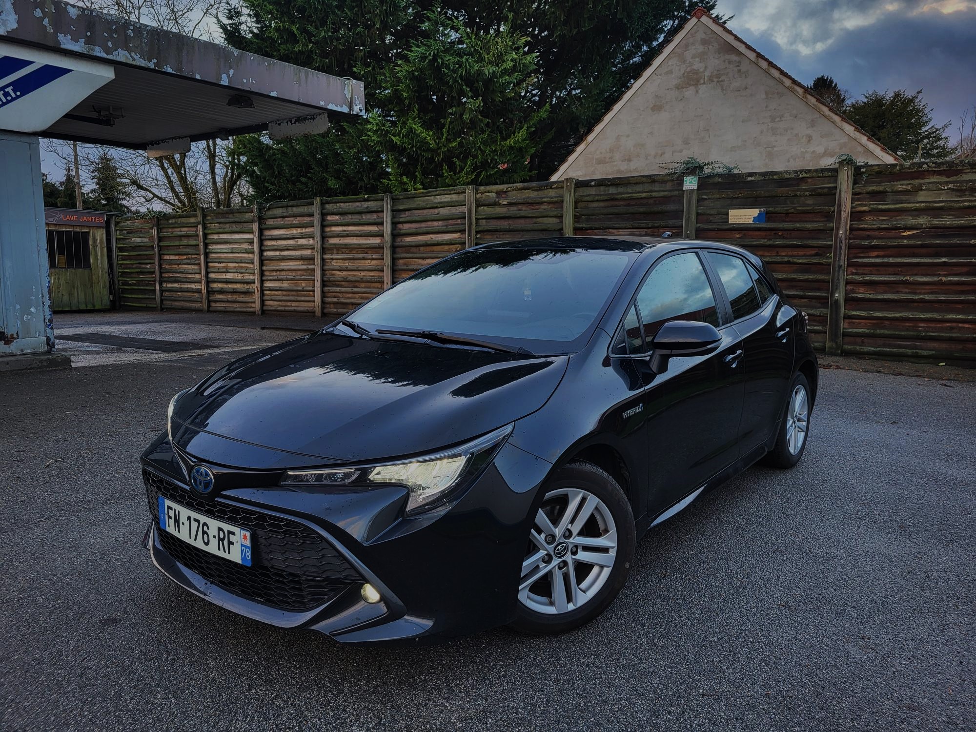 Toyota COROLLA 122H HYBRID My19 Dynamic BUSINESS 
