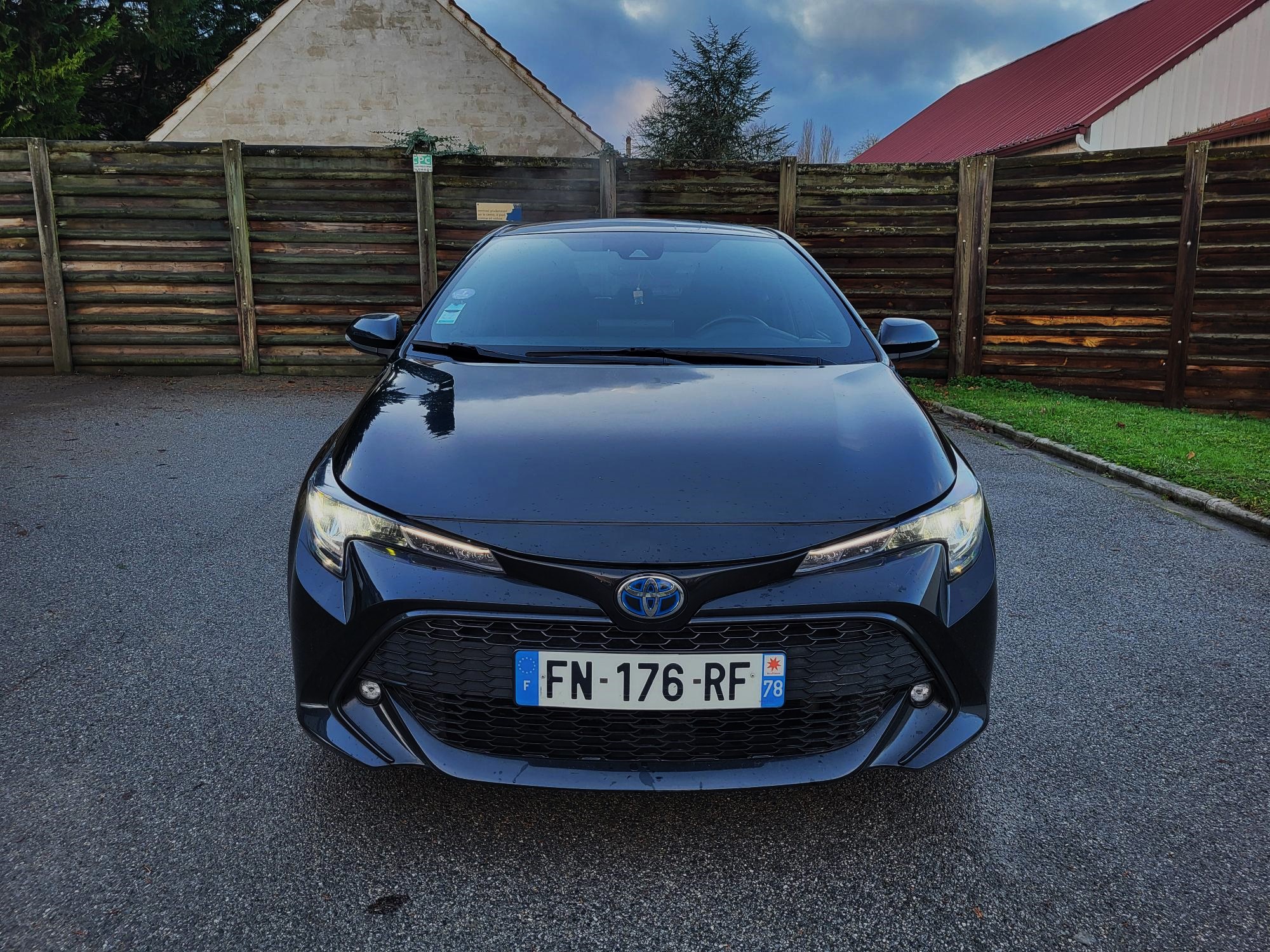 Toyota COROLLA 122H HYBRID My19 Dynamic BUSINESS 