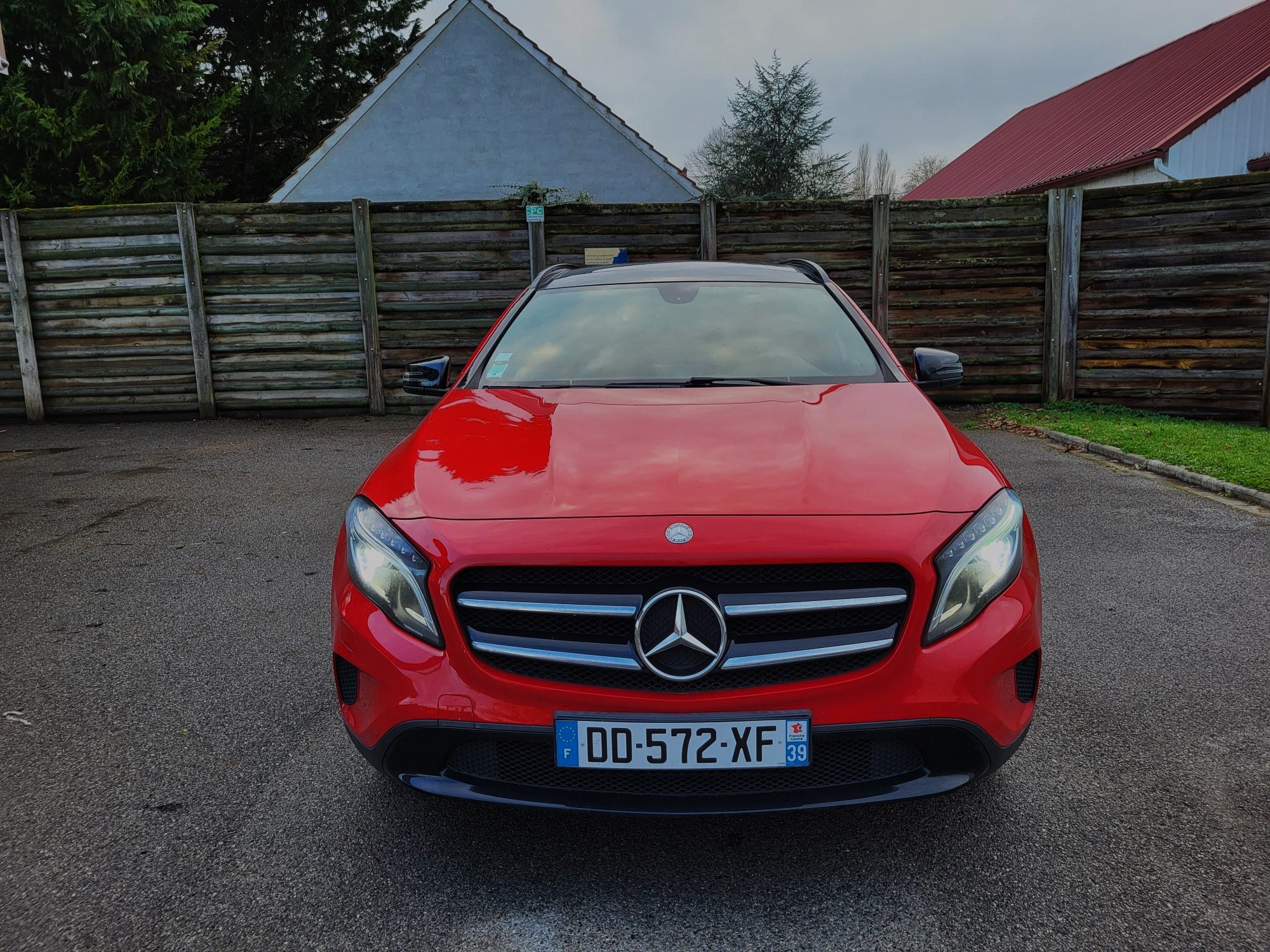 MERCEDES GLA 200CDI 136 FASCINATION