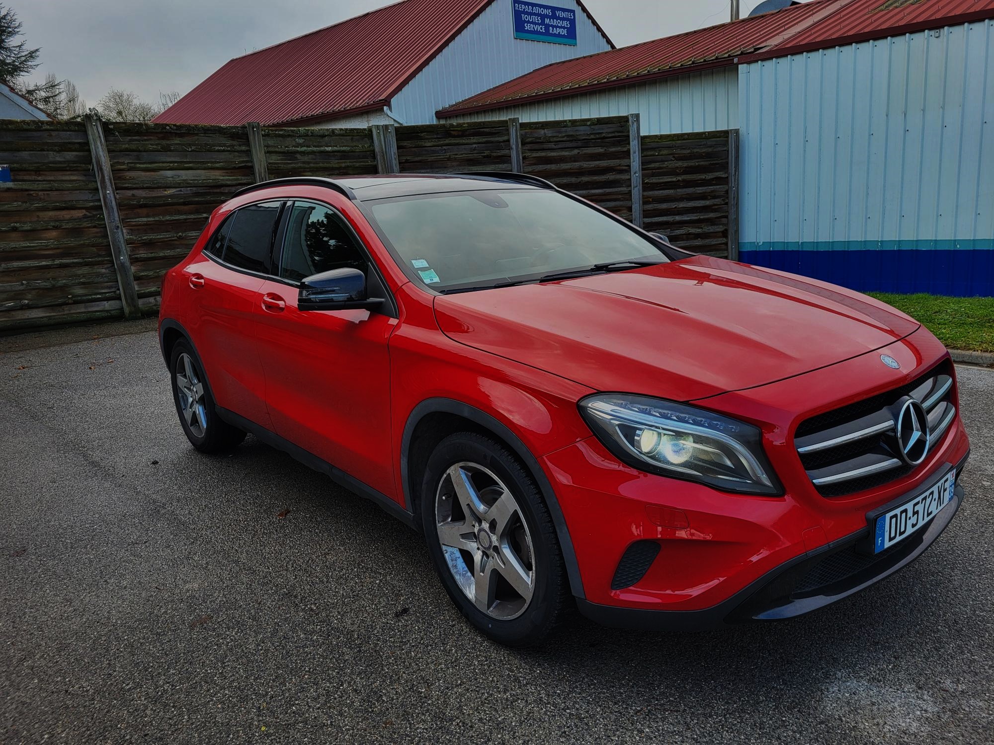 MERCEDES GLA 200CDI 136 FASCINATION
