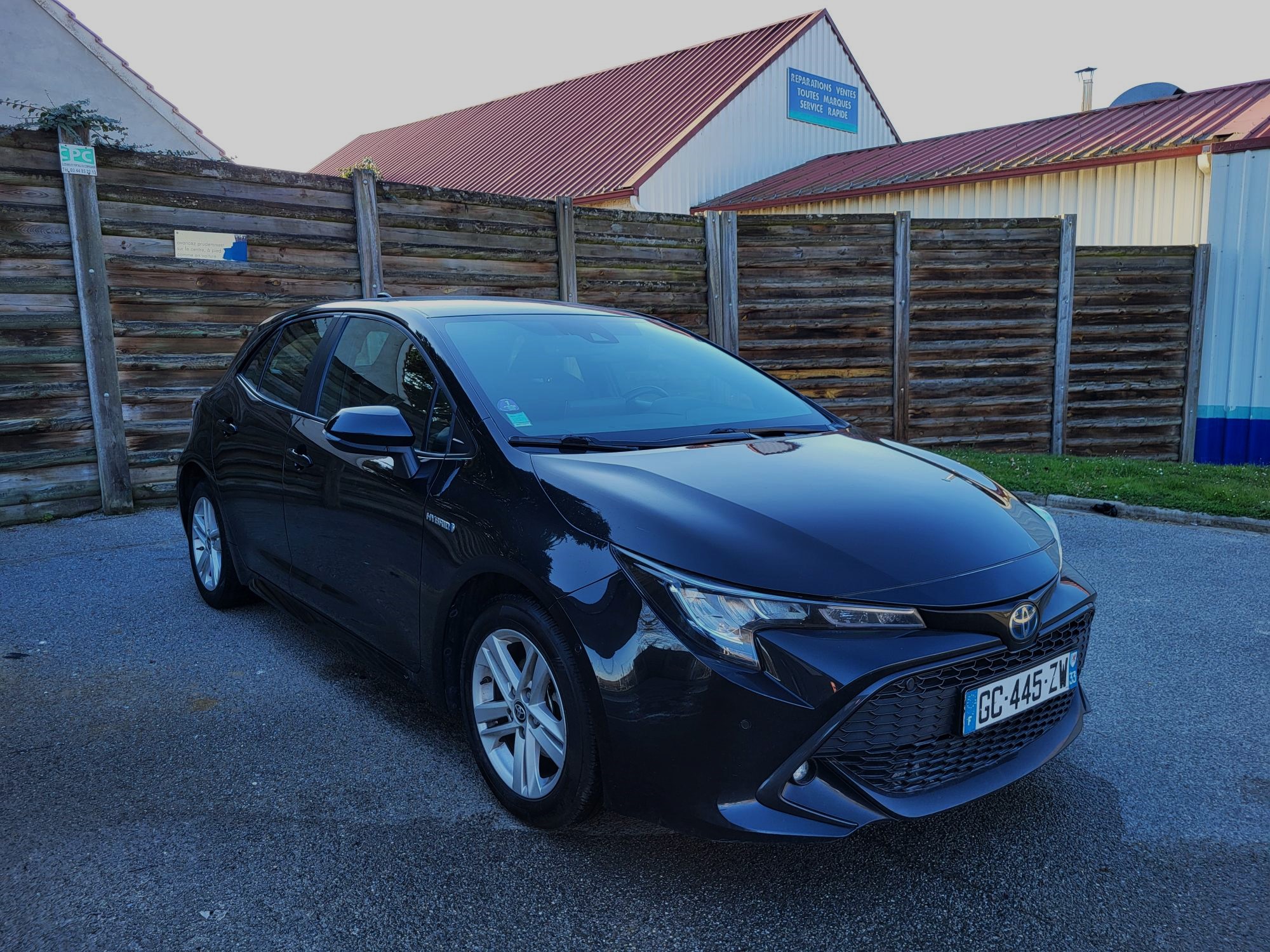 Toyota COROLLA 122H HYBRID Dynamic BUSINESS + Stage Hybrid Academy MY21