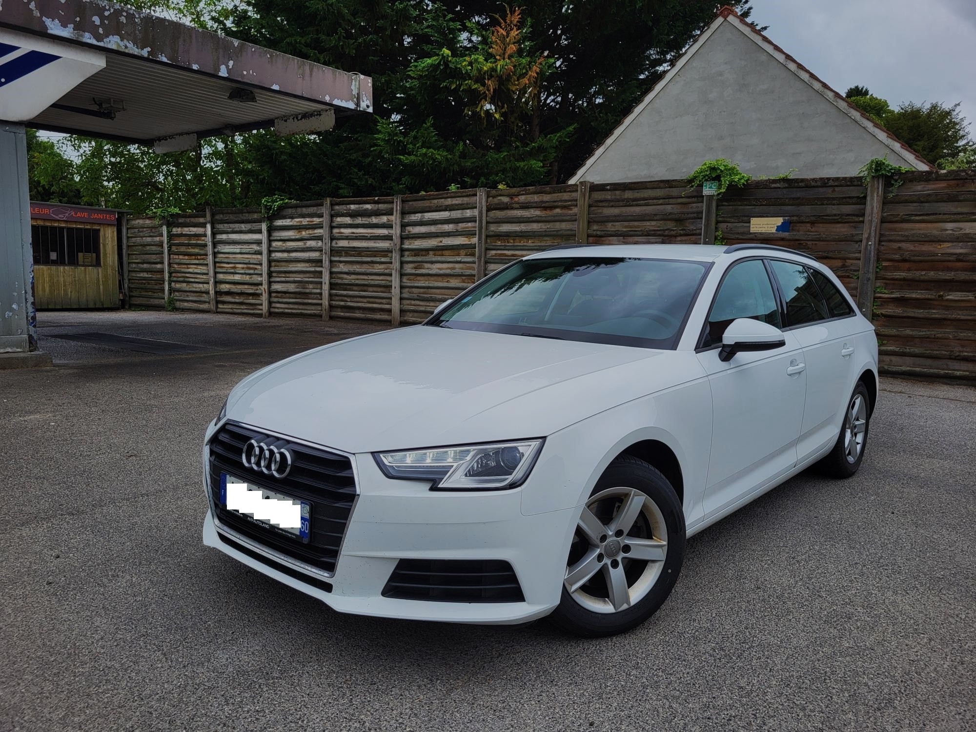 Audi A4 avant 2.0L TDI 150 S-Tronic Business Line