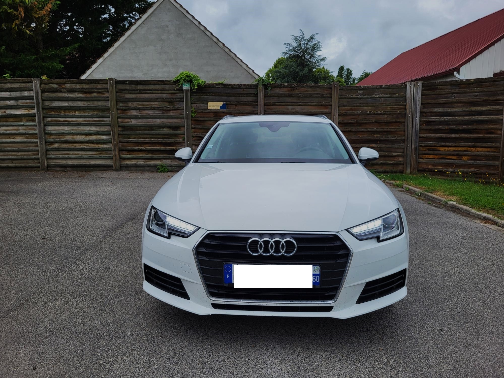 Audi A4 avant 2.0L TDI 150 S-Tronic Business Line