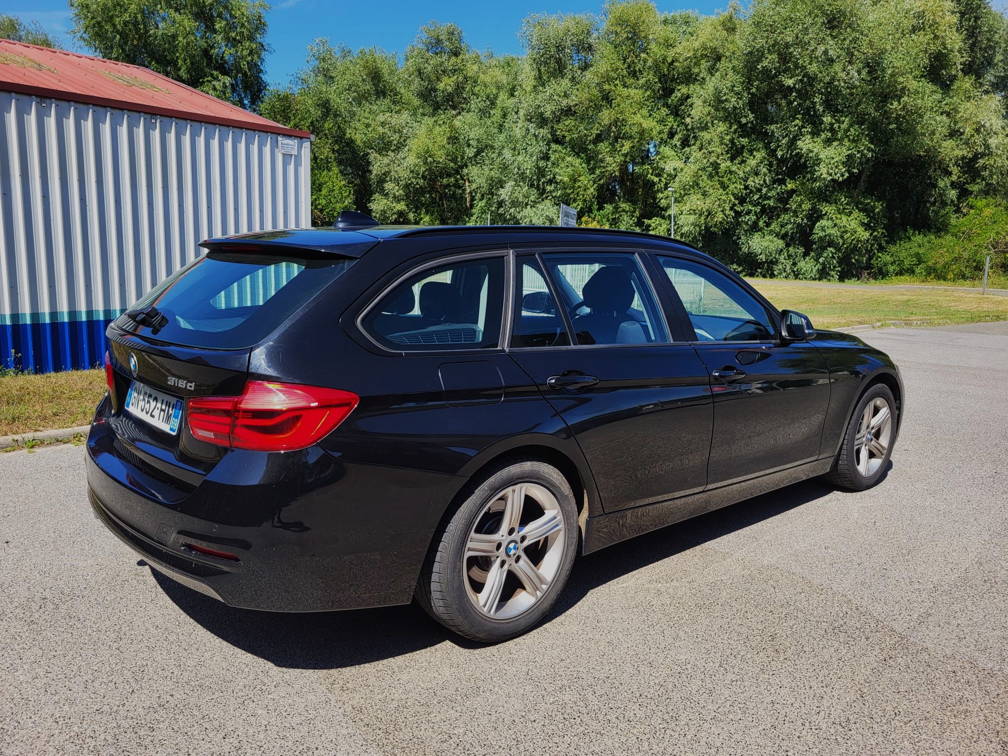 BMW Série 3  F31 2.0L 318d 150 touring
