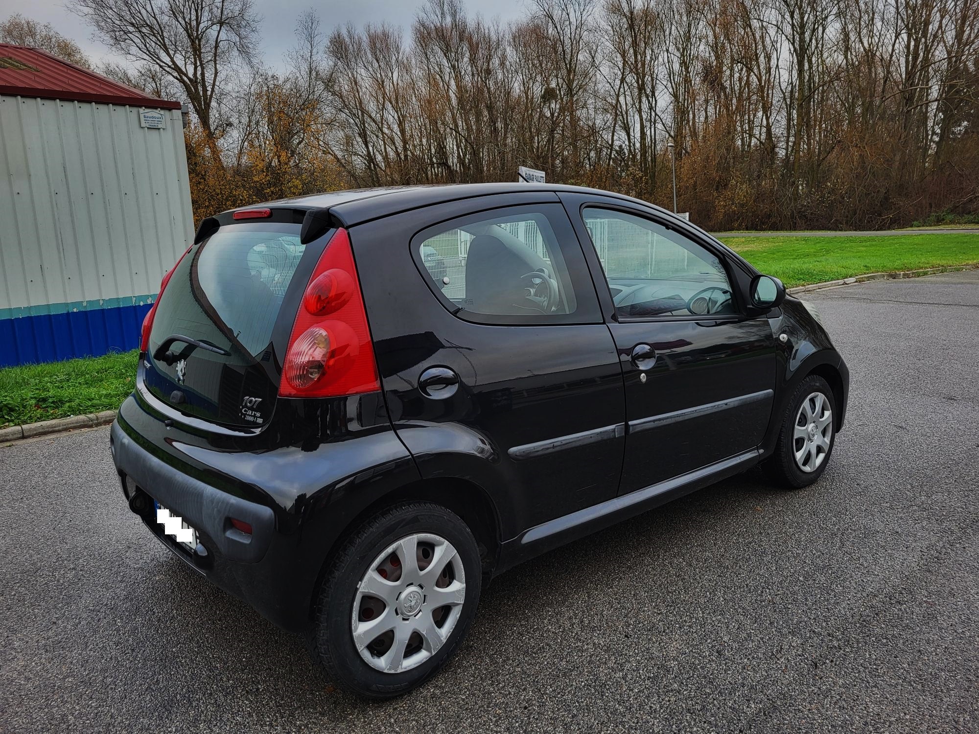 PEUGEOT 107 1.0e 70 bleu lion URBAN