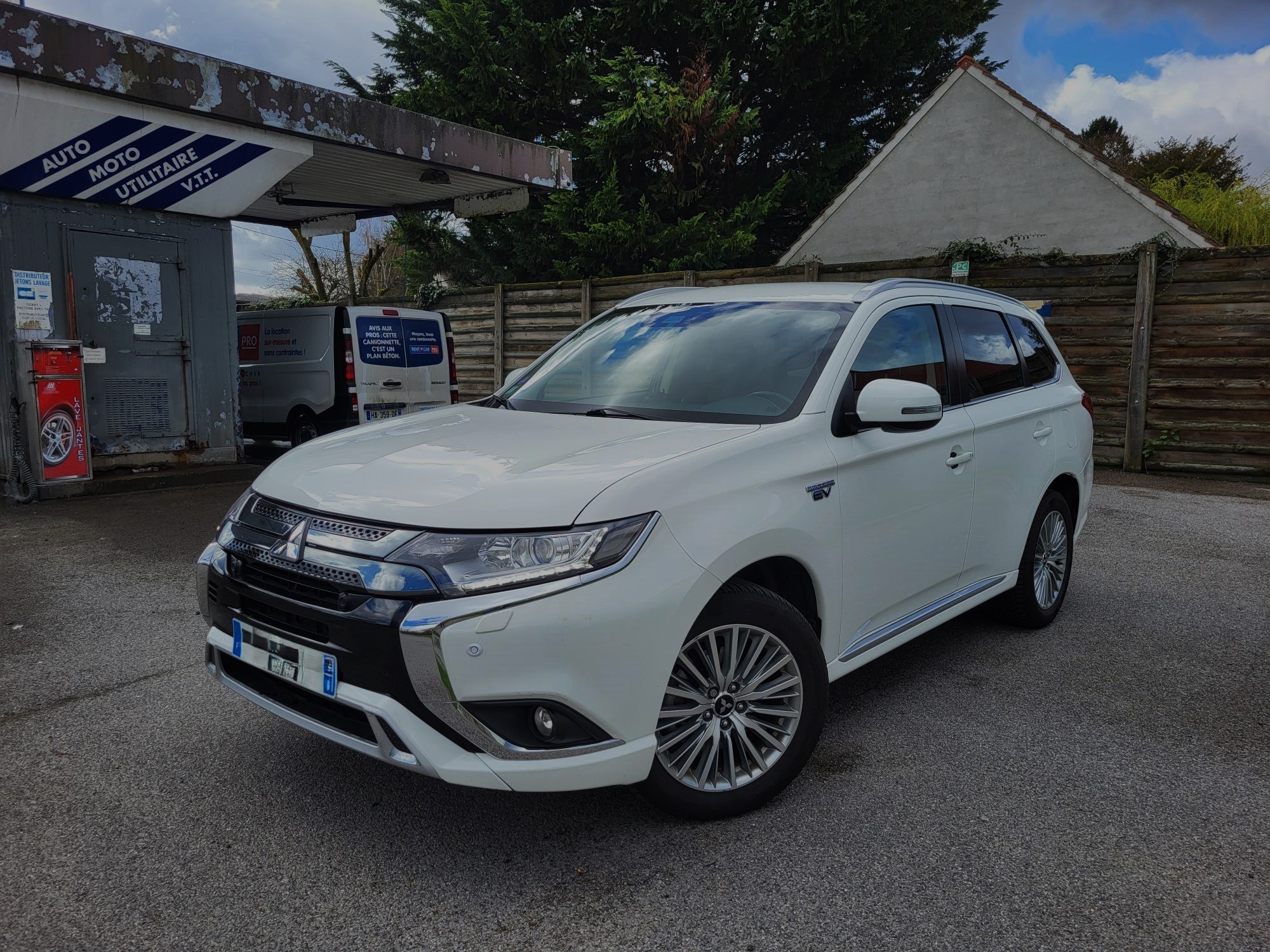 Mitsubishi Outlander III phase 2,.4 PHEV  HYBRIDE RECHARGEABLE