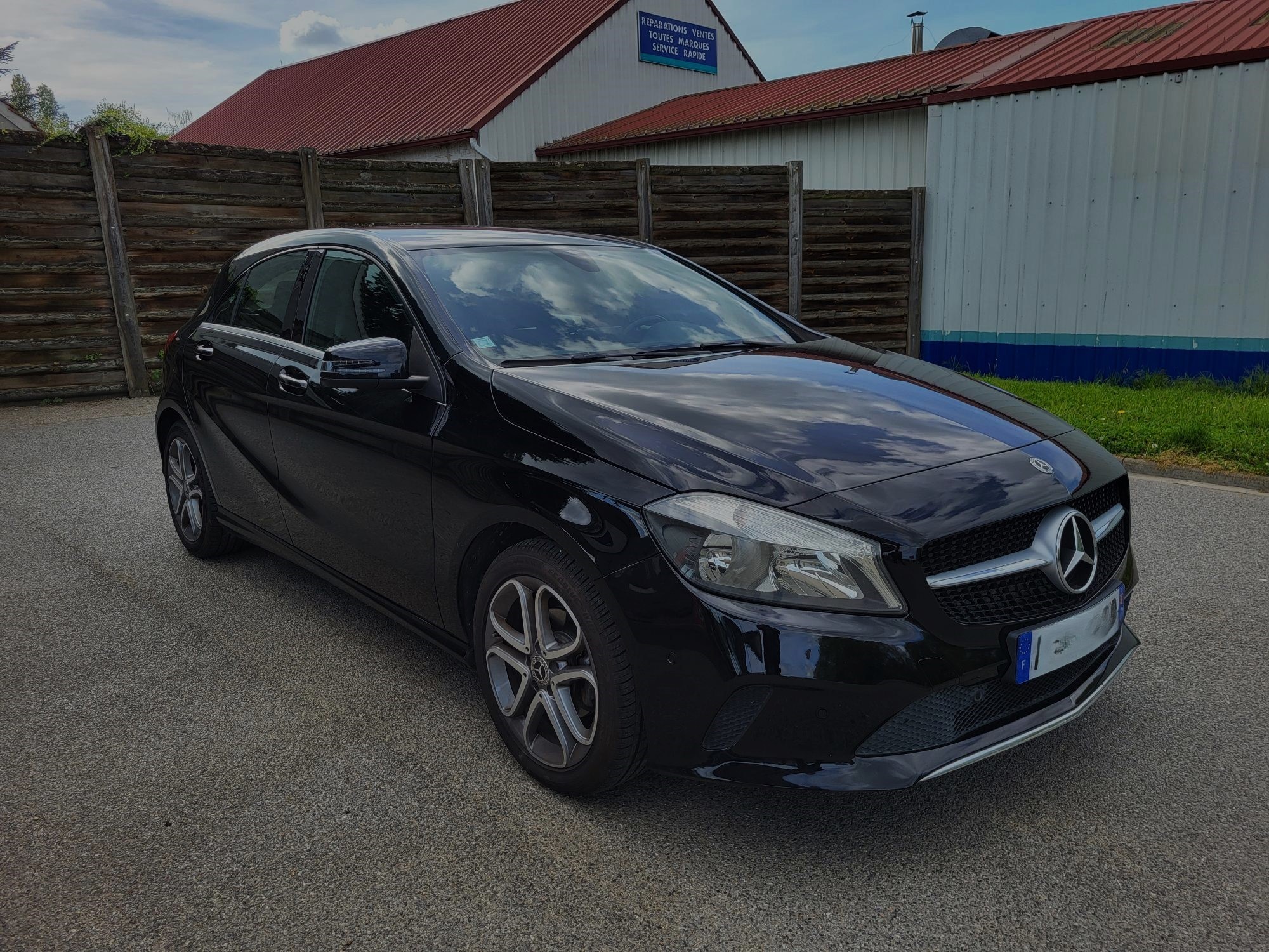 MERCEDES CLASSE A A180d 109 Fascination