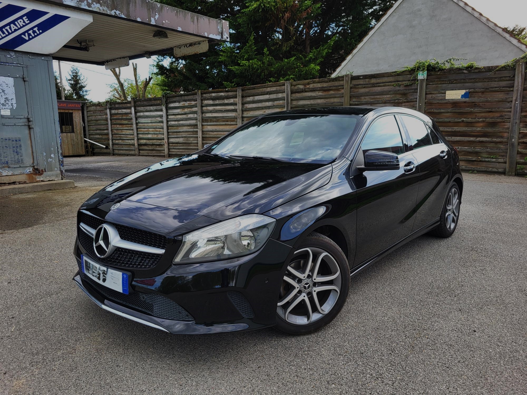 MERCEDES CLASSE A A180d 109 Fascination