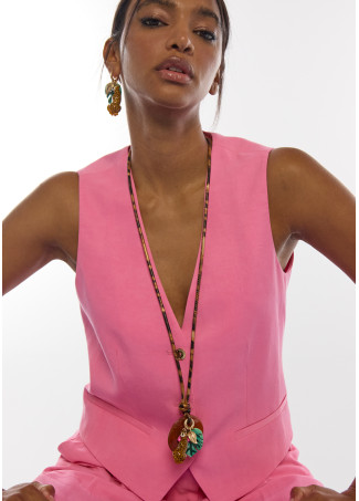 Collana lunga con stampa animalier e ciondoli tropicali