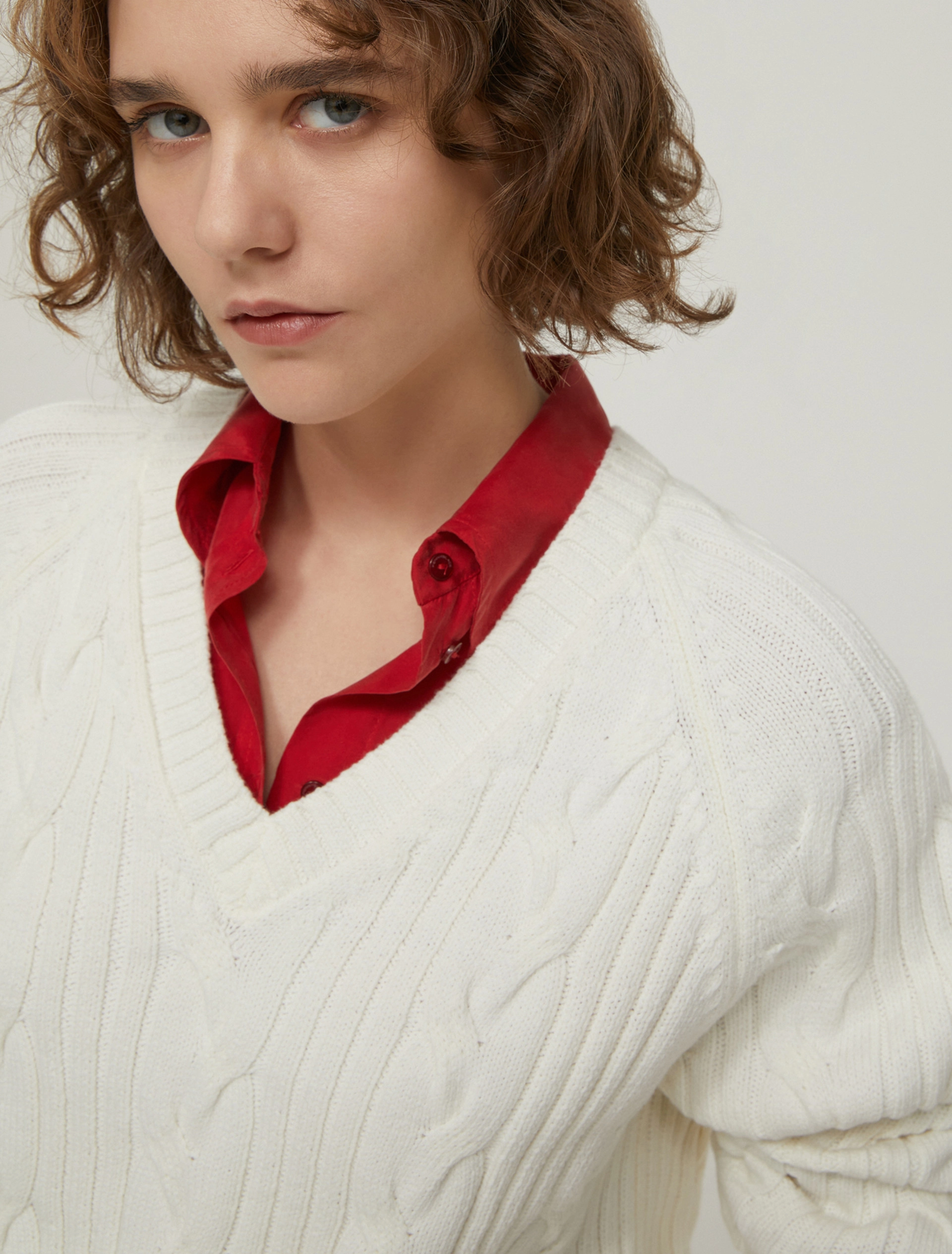 Maglia a trecce e coste