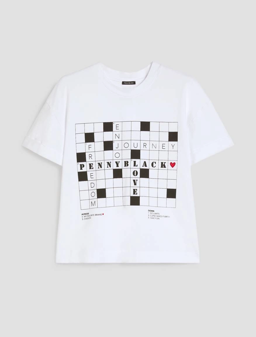 T-shirt con stampa e strass