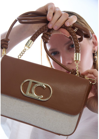 Borsa a tracolla con patta in similpelle bicolore