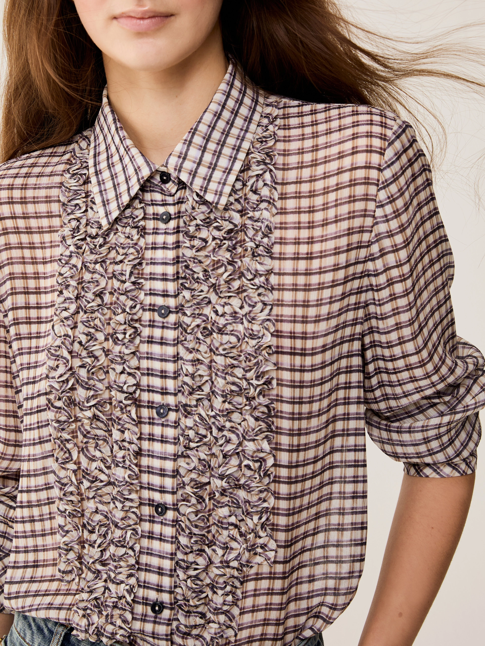 Camicia in crépon con ruches