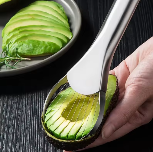 Cortador de aguacate, haz tu guacamole rápido y perfecto.