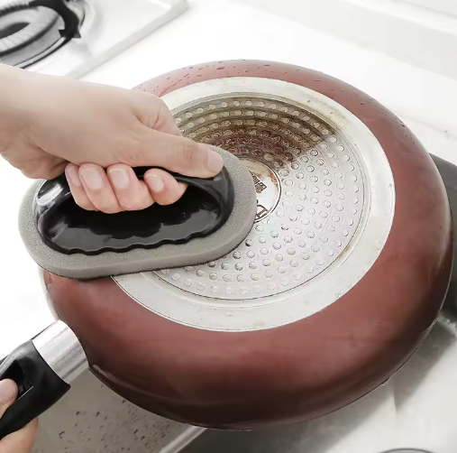 Espátula de limpieza para sartenes