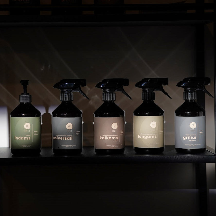 Parfumuota valymo priemonė visiems paviršiams, 500 ML