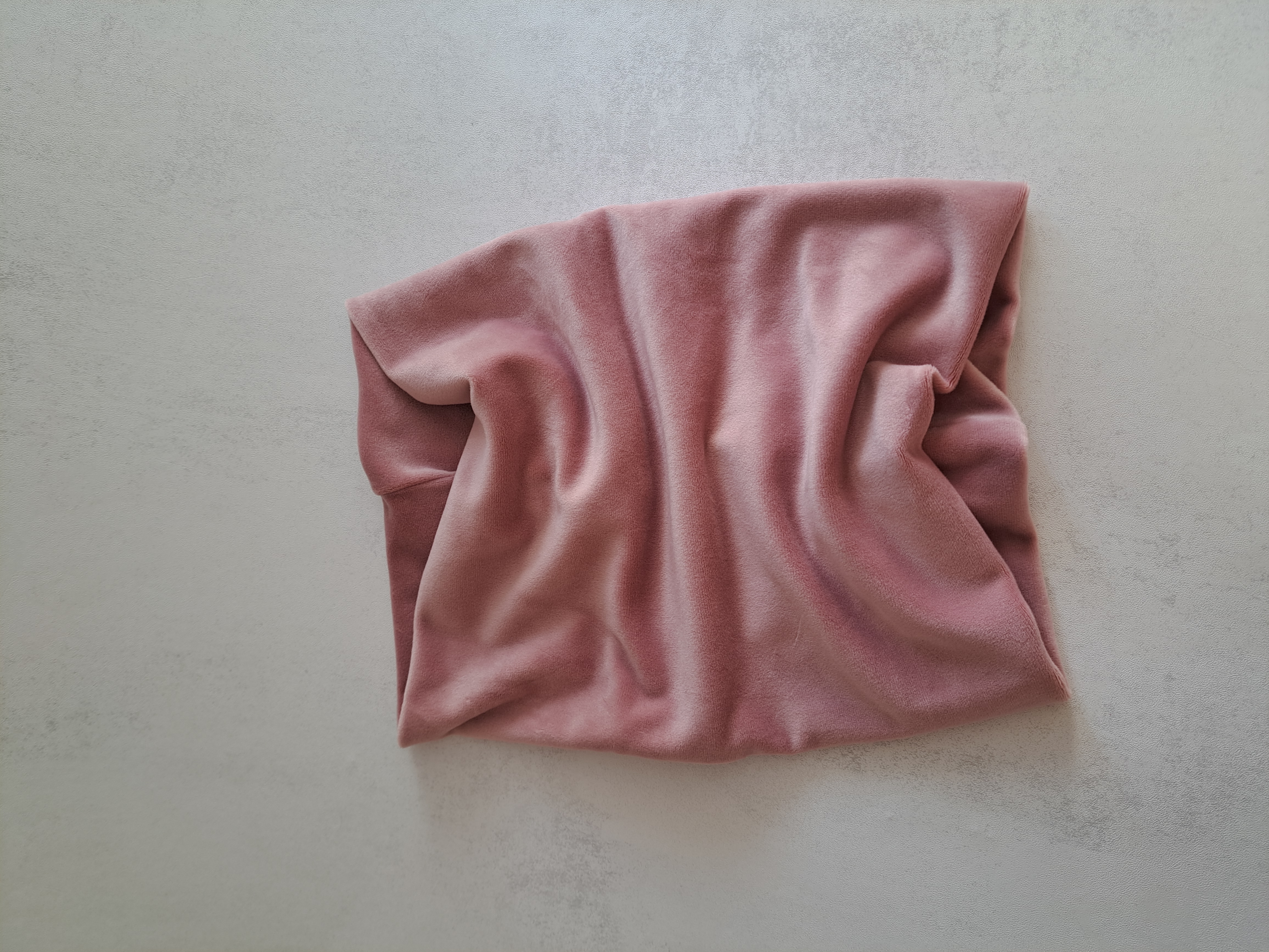 Veliūrinė mova. Rožinė