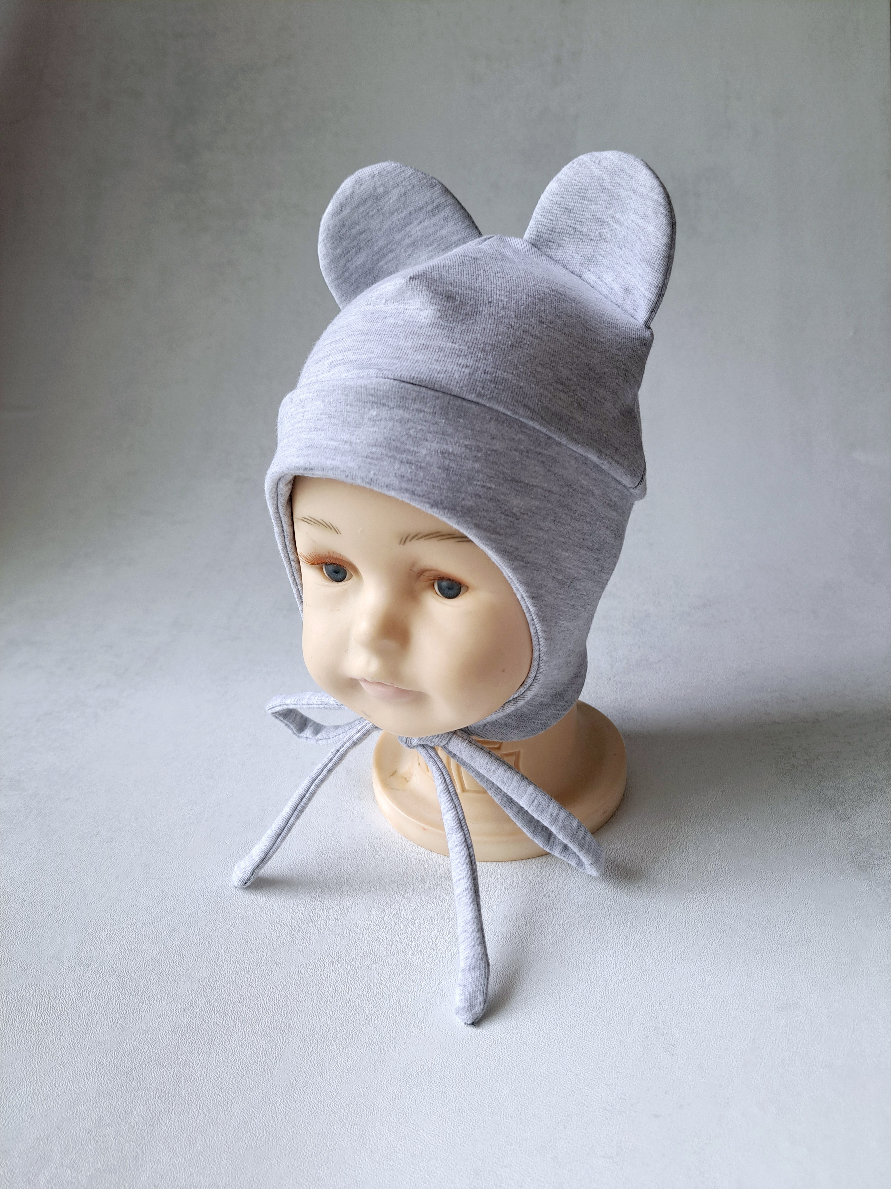 (42d, 44d) Plonesnė kepurė su raišteliais