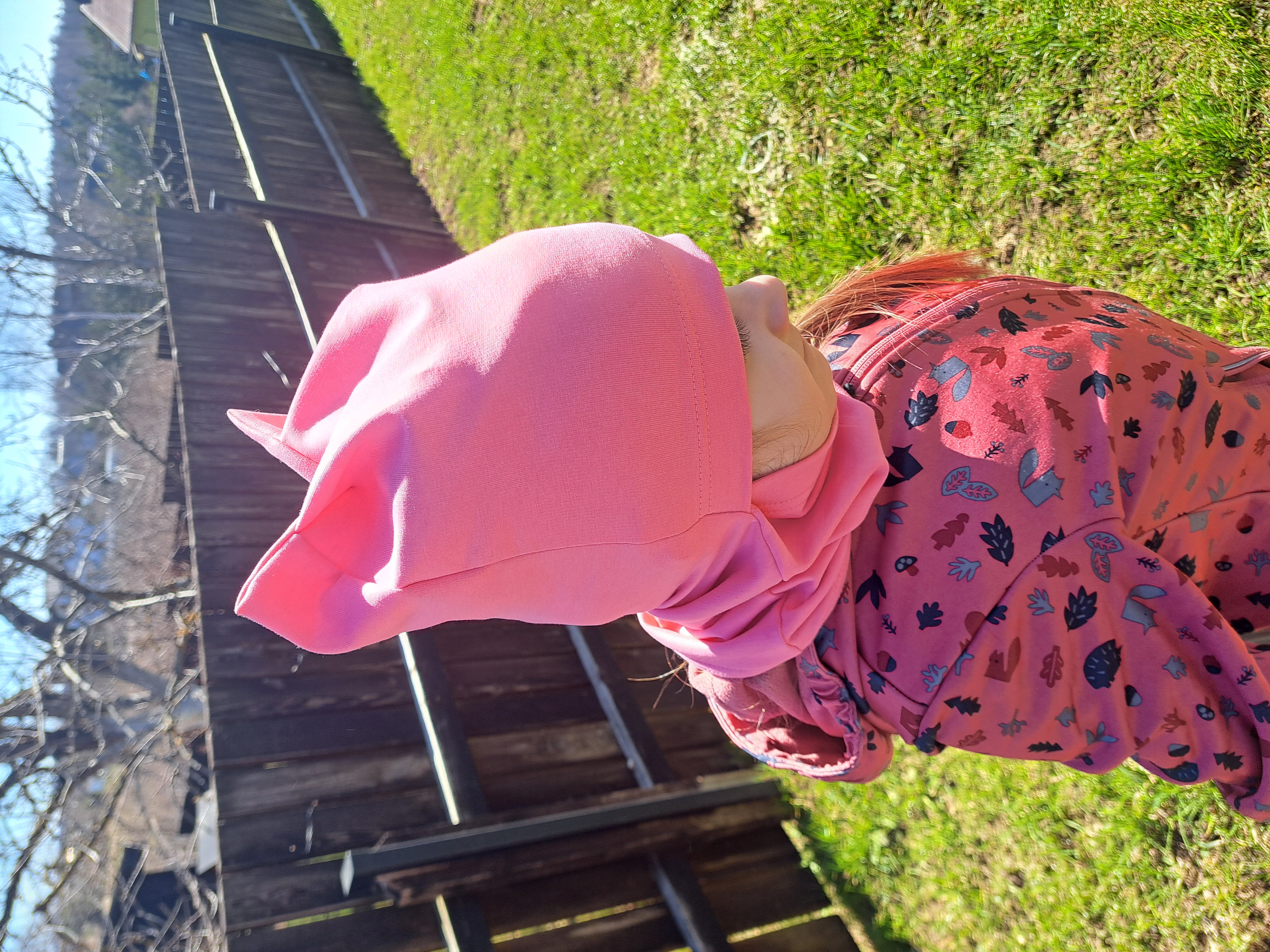 Plonas šalmukas, VISOS SPALVOS