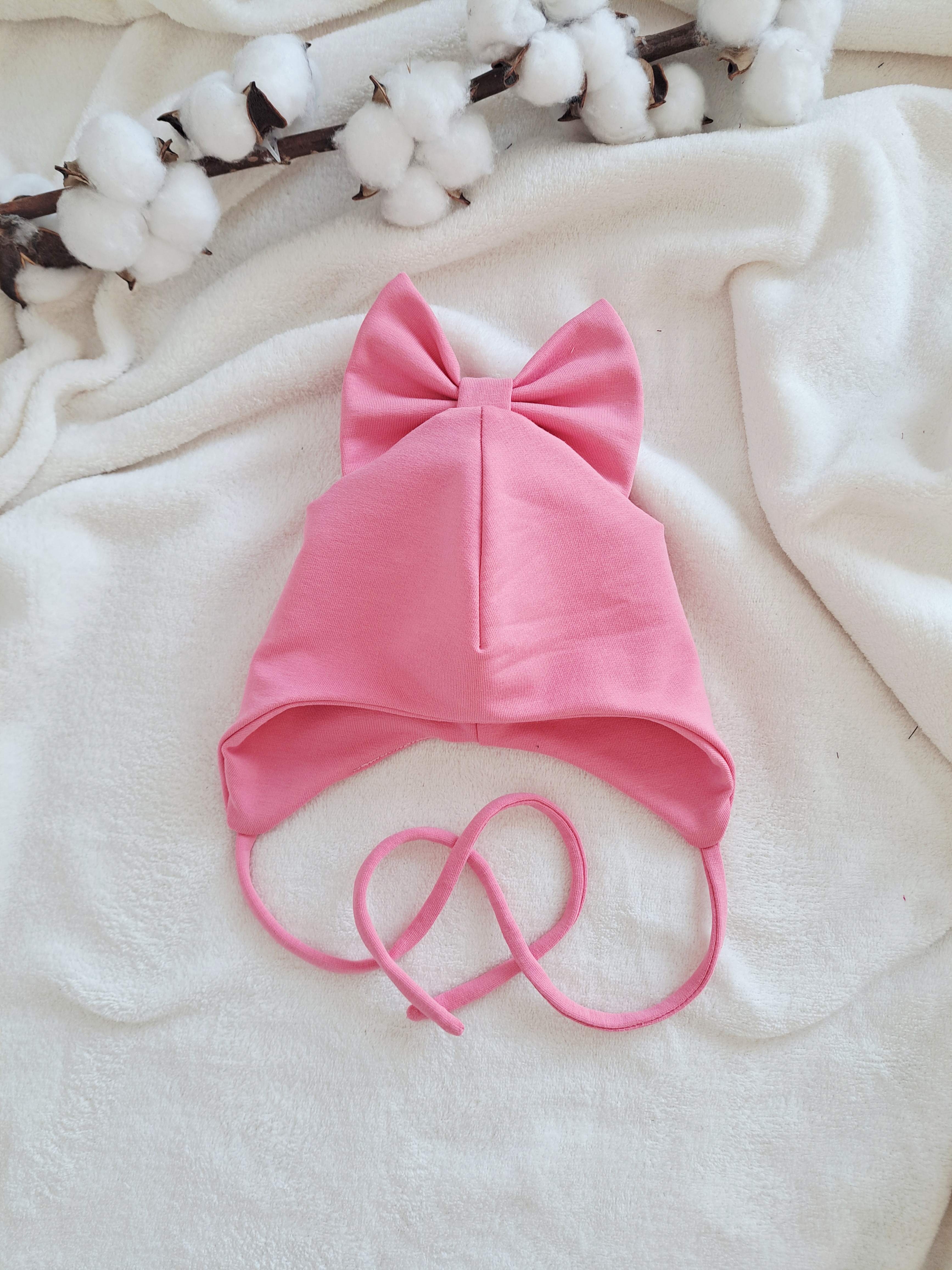 Kepurė su raišteliais, Bubble gum